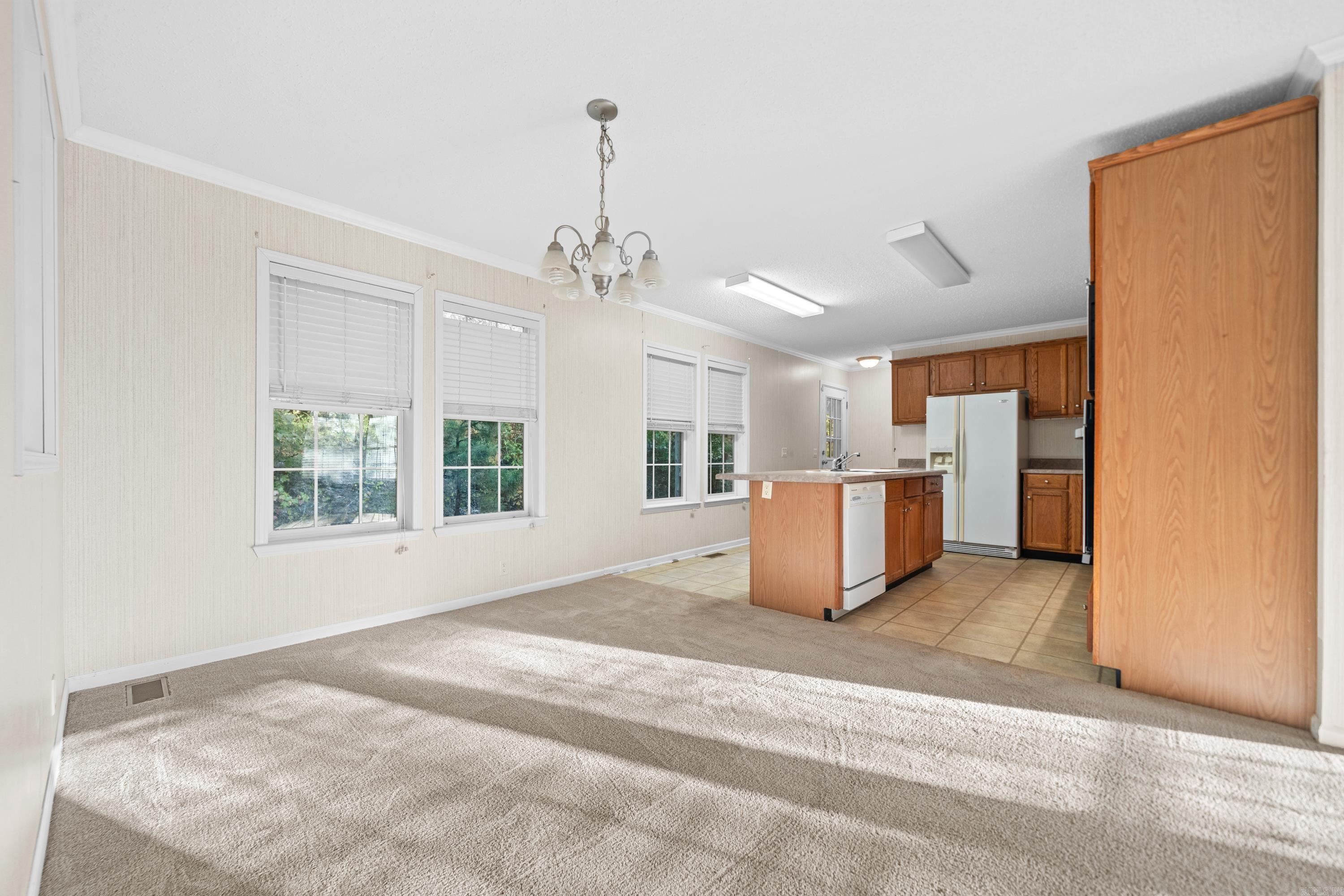326  South  Mount Ida, AR
