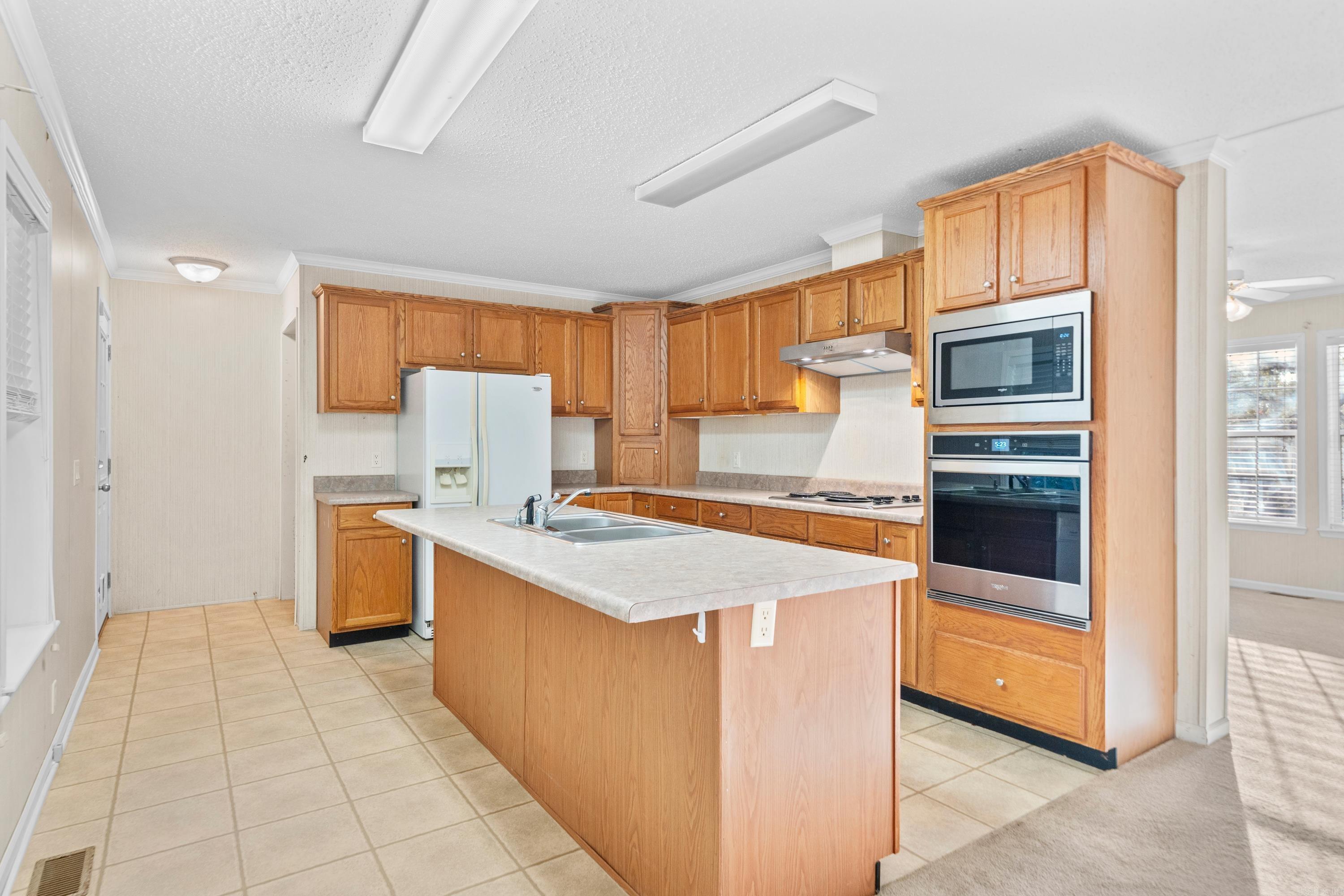 326  South  Mount Ida, AR