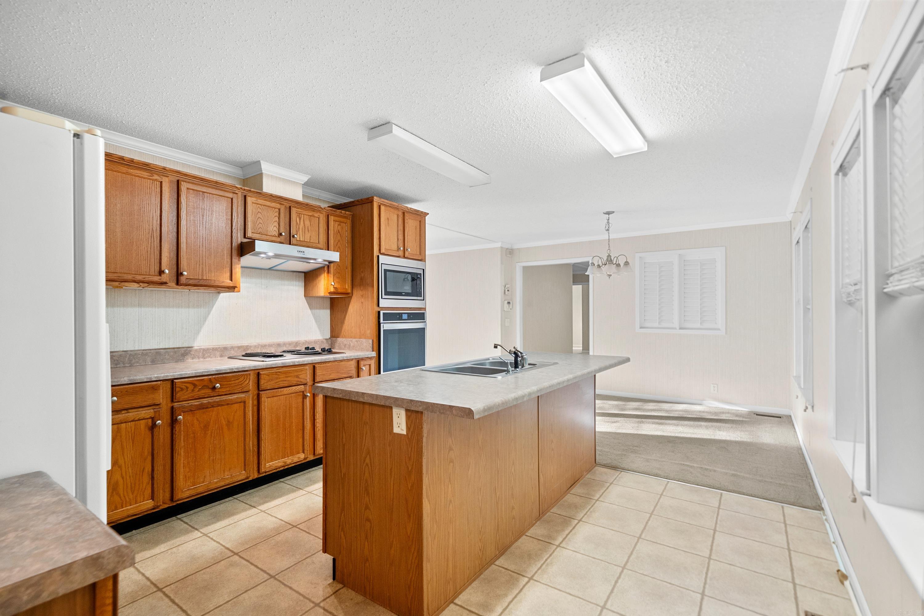 326  South  Mount Ida, AR