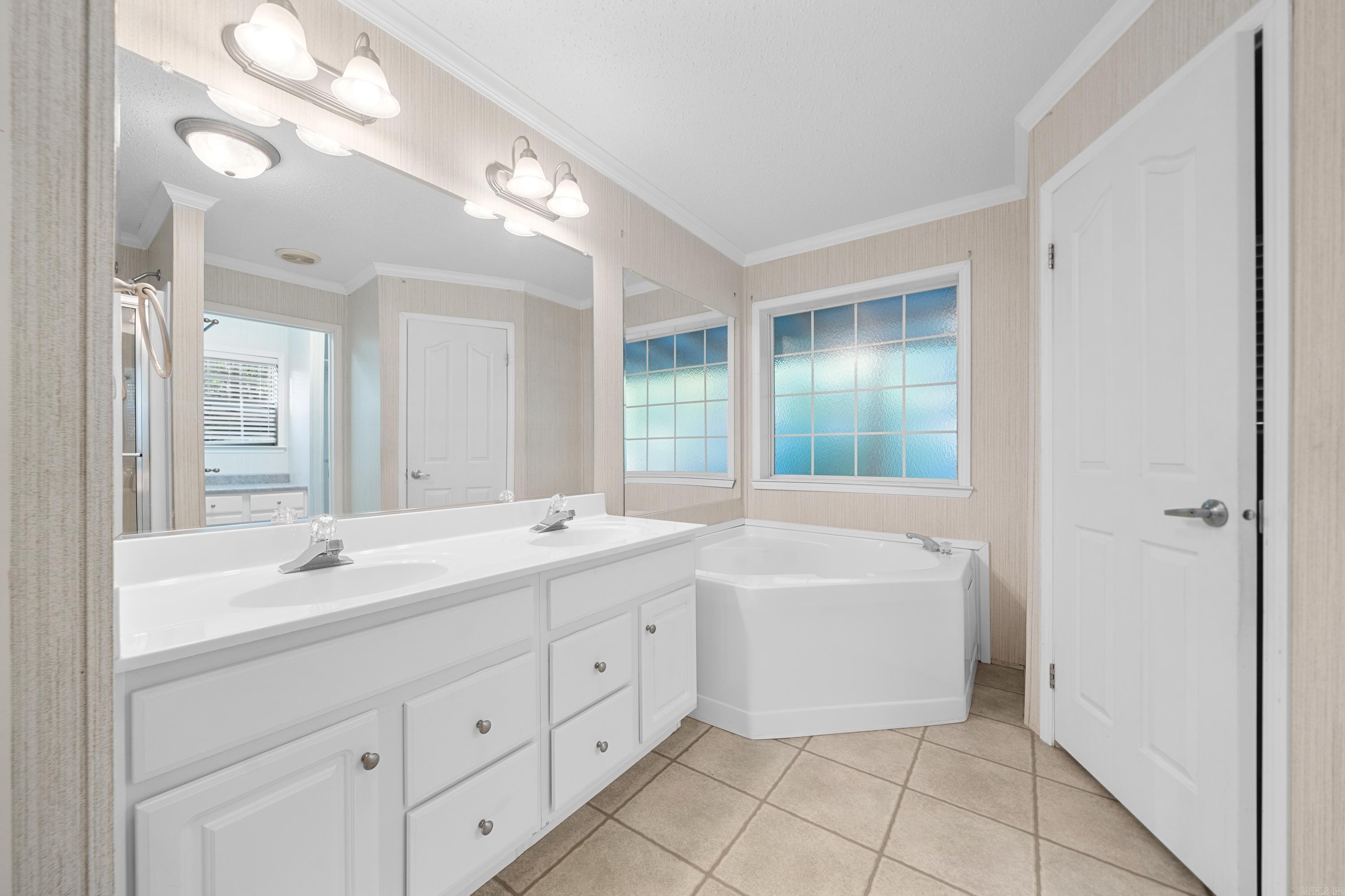 326  South  Mount Ida, AR