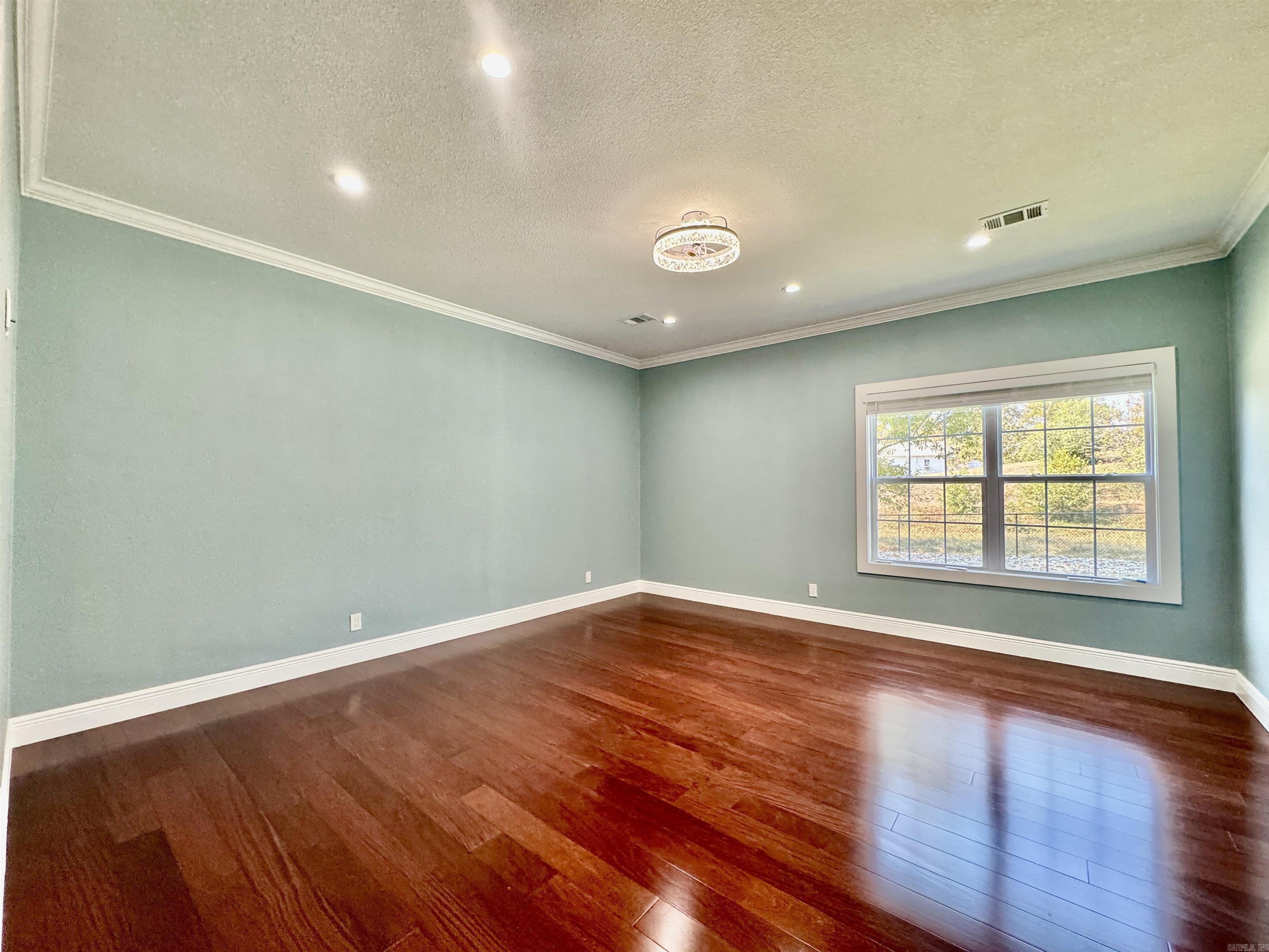 2559 Spring Street Hot Springs, AR 71901