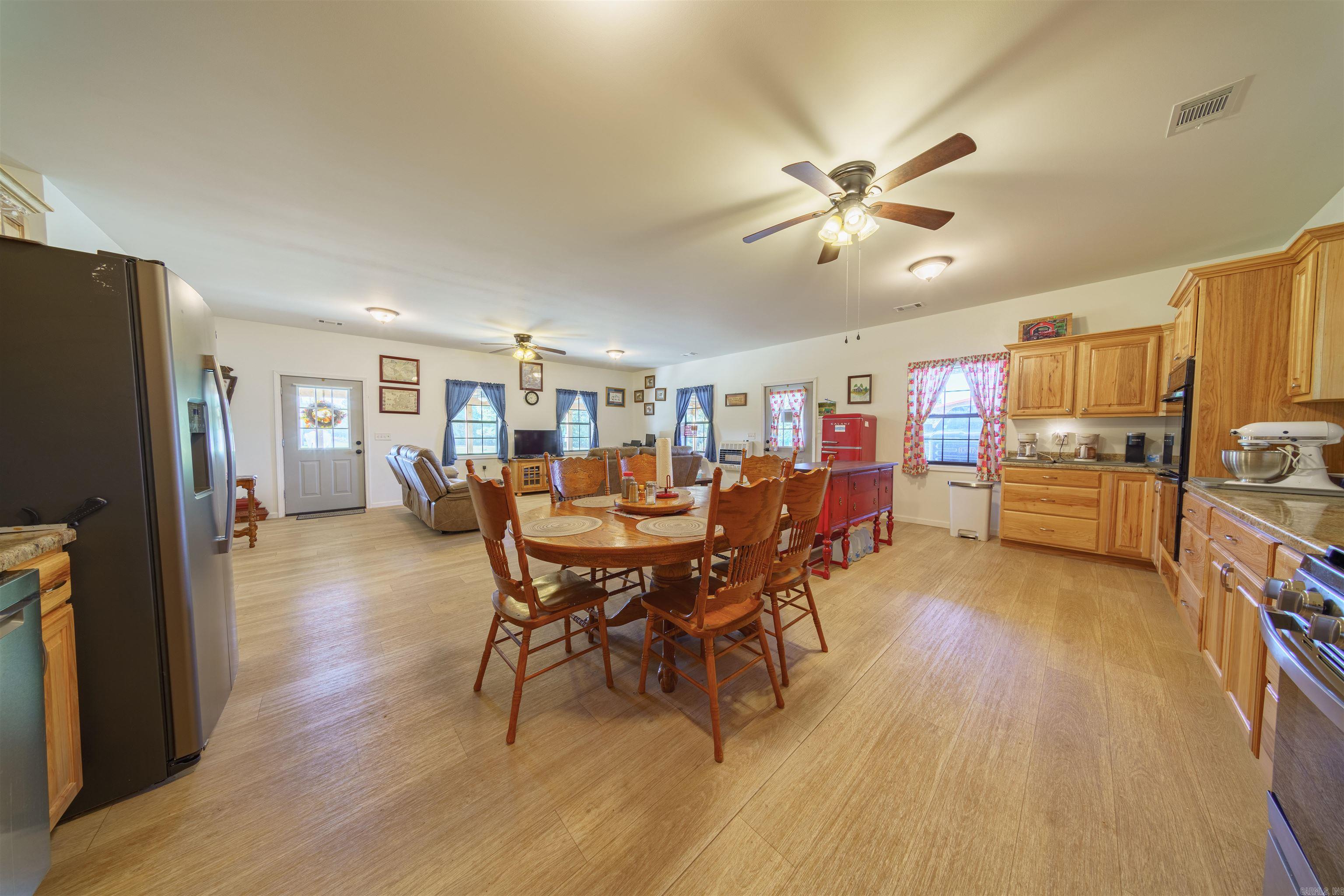10  Strawberry Valley Rd  Ash Flat, AR