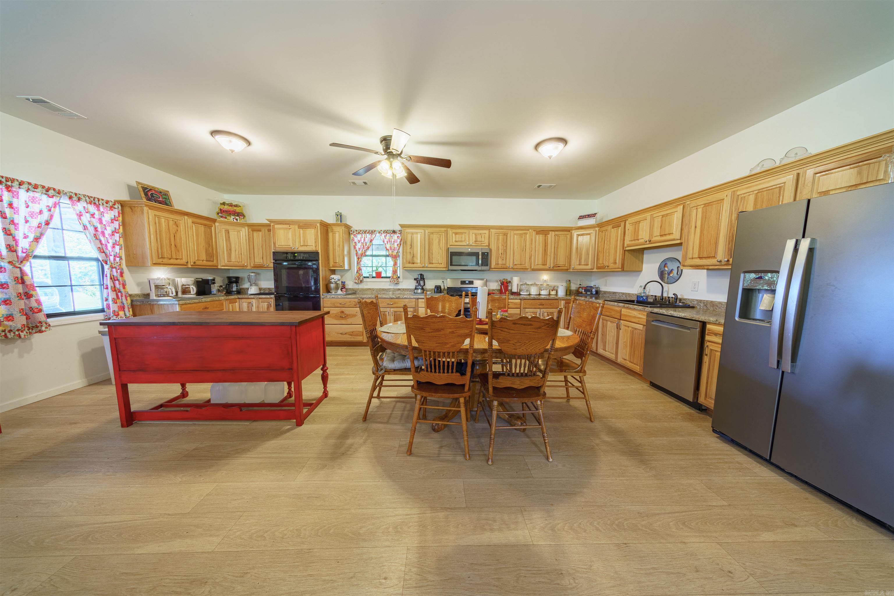 10  Strawberry Valley Rd  Ash Flat, AR