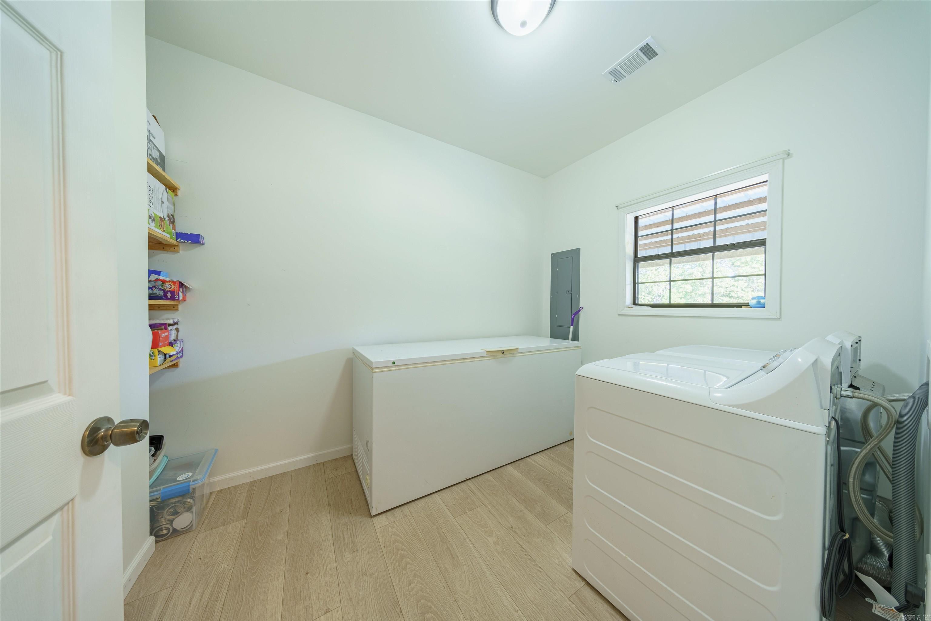 10  Strawberry Valley Rd  Ash Flat, AR