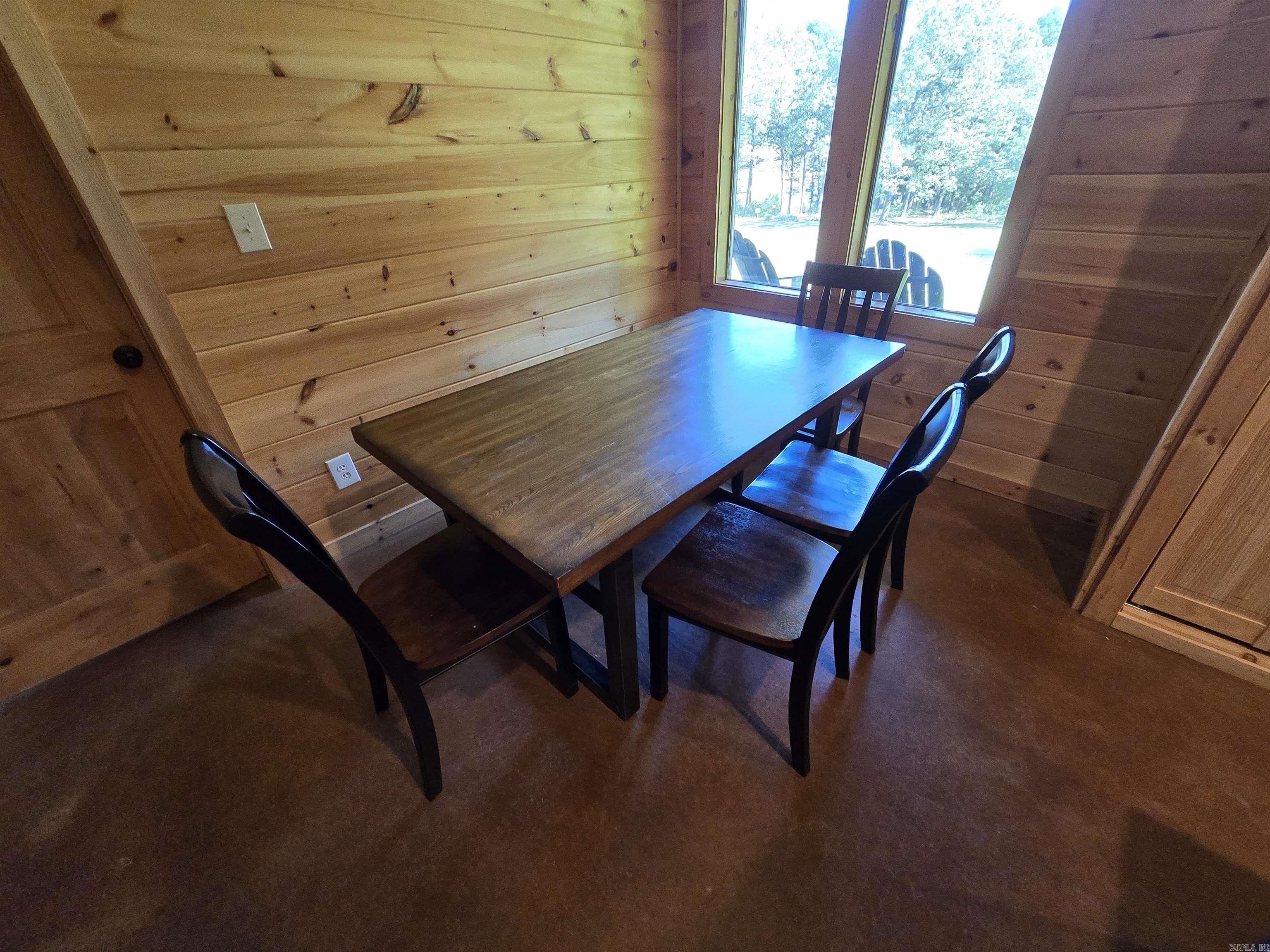 3193  Brownsville Rd  Greers Ferry, AR
