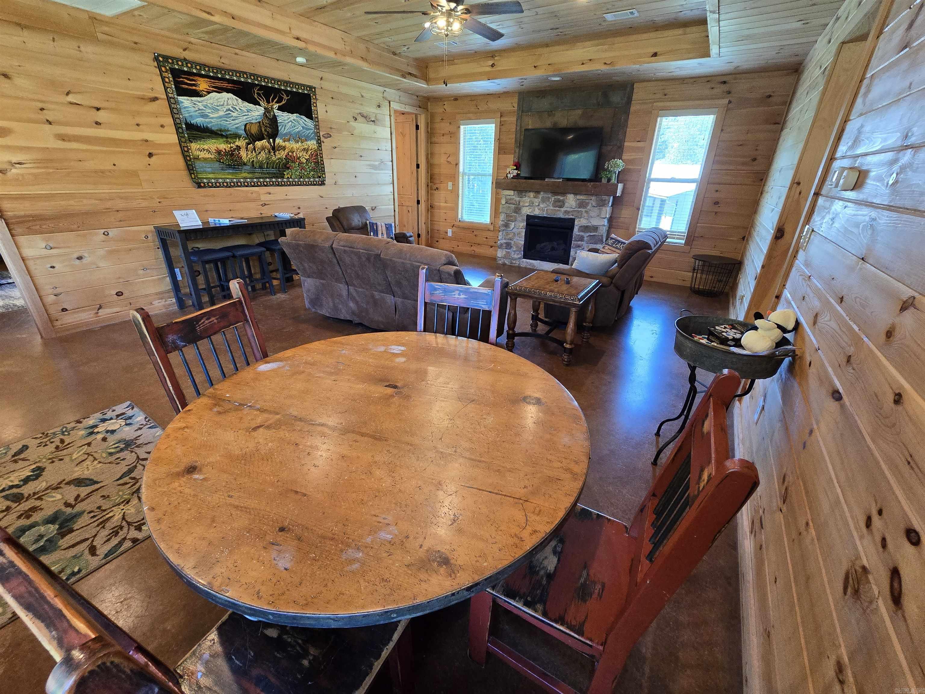 3193  Brownsville Rd  Greers Ferry, AR