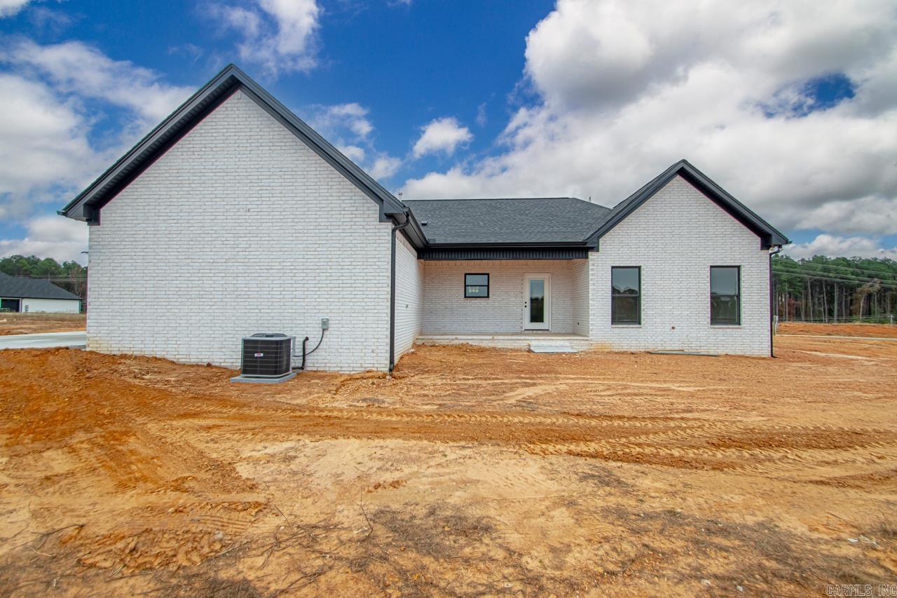 139  Hudson Drive  Sheridan, AR
