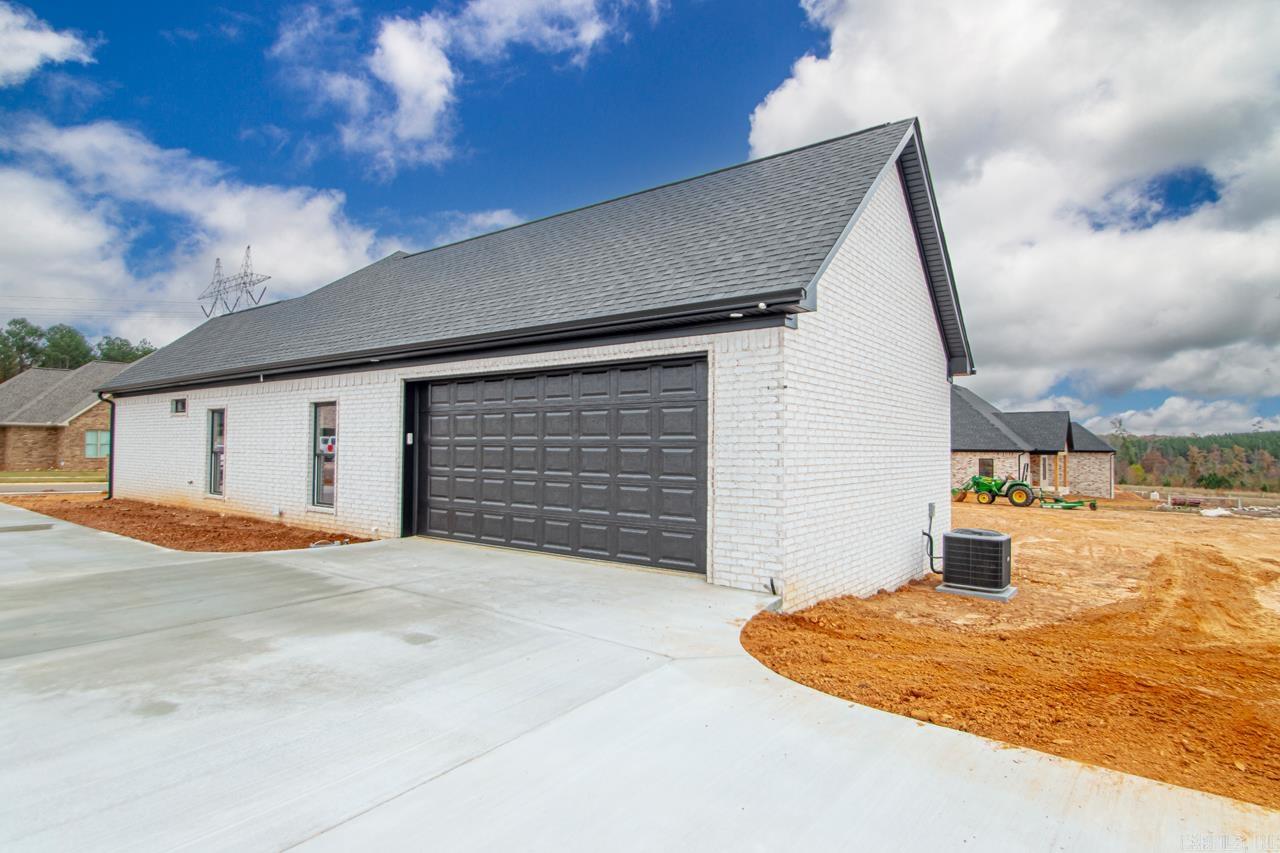 139  Hudson Drive  Sheridan, AR