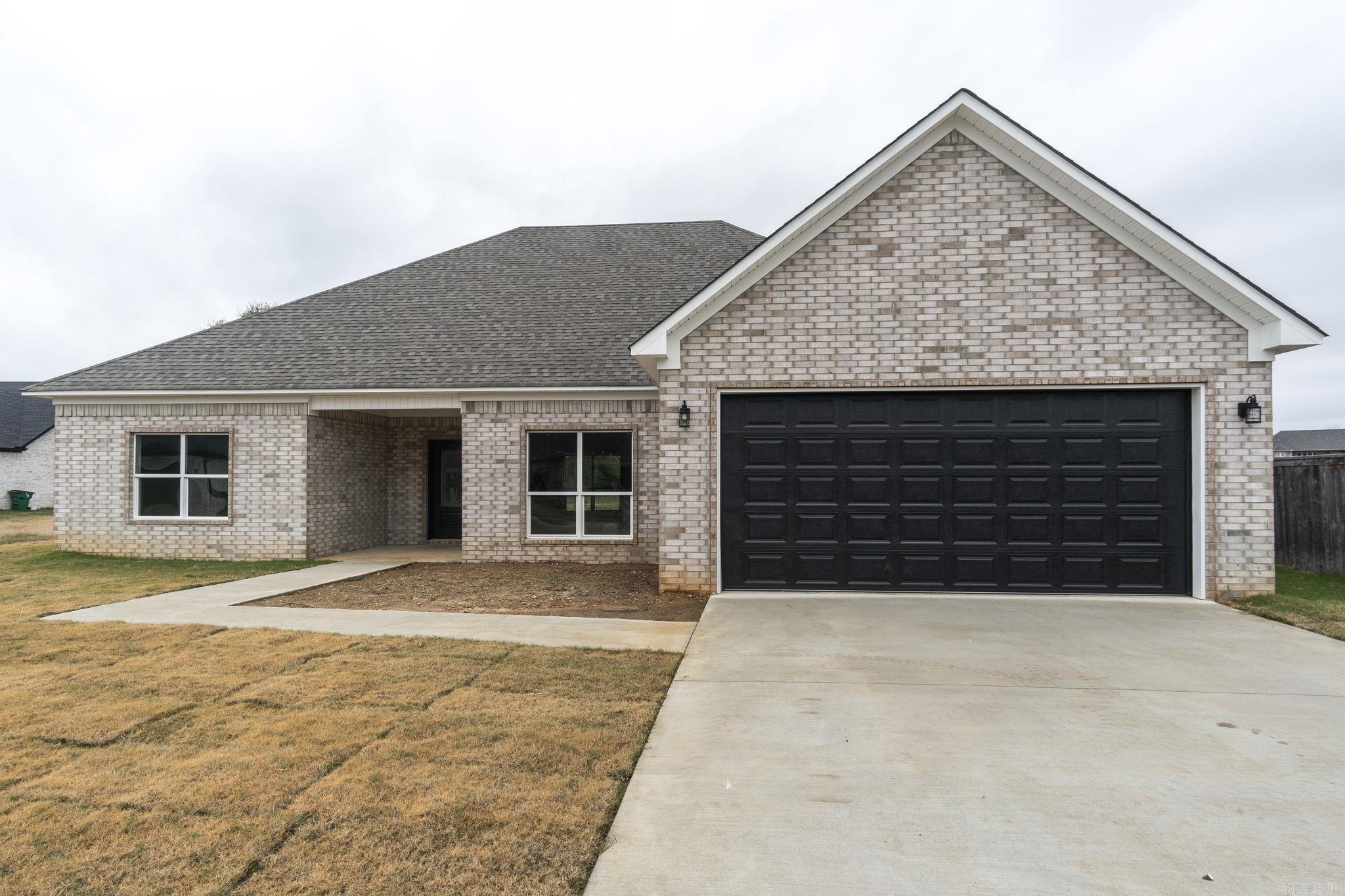 18  River Cliff  Mayflower, AR