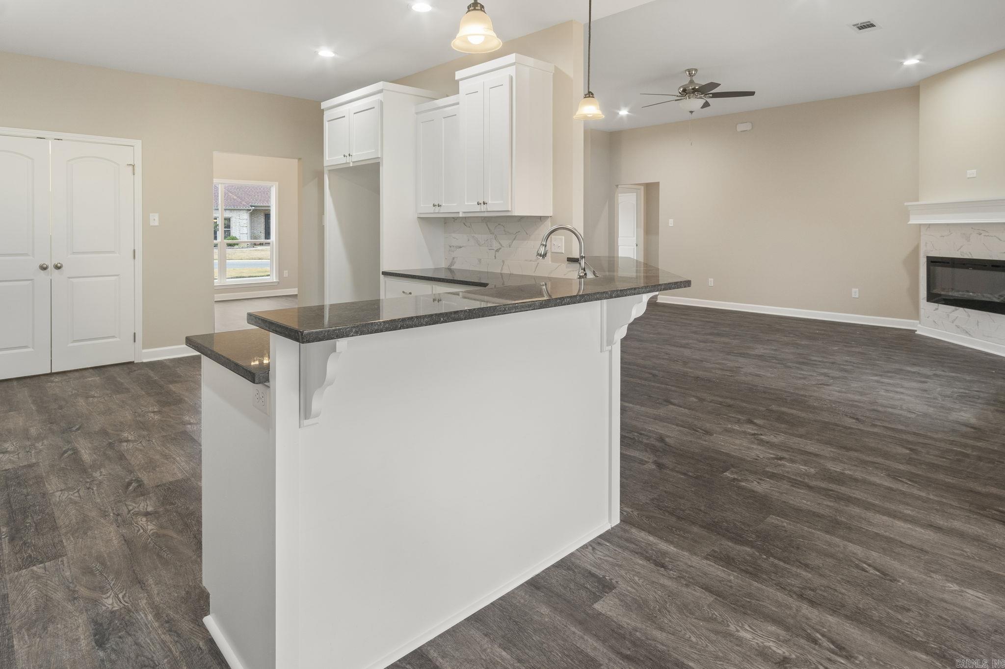 18  River Cliff  Mayflower, AR