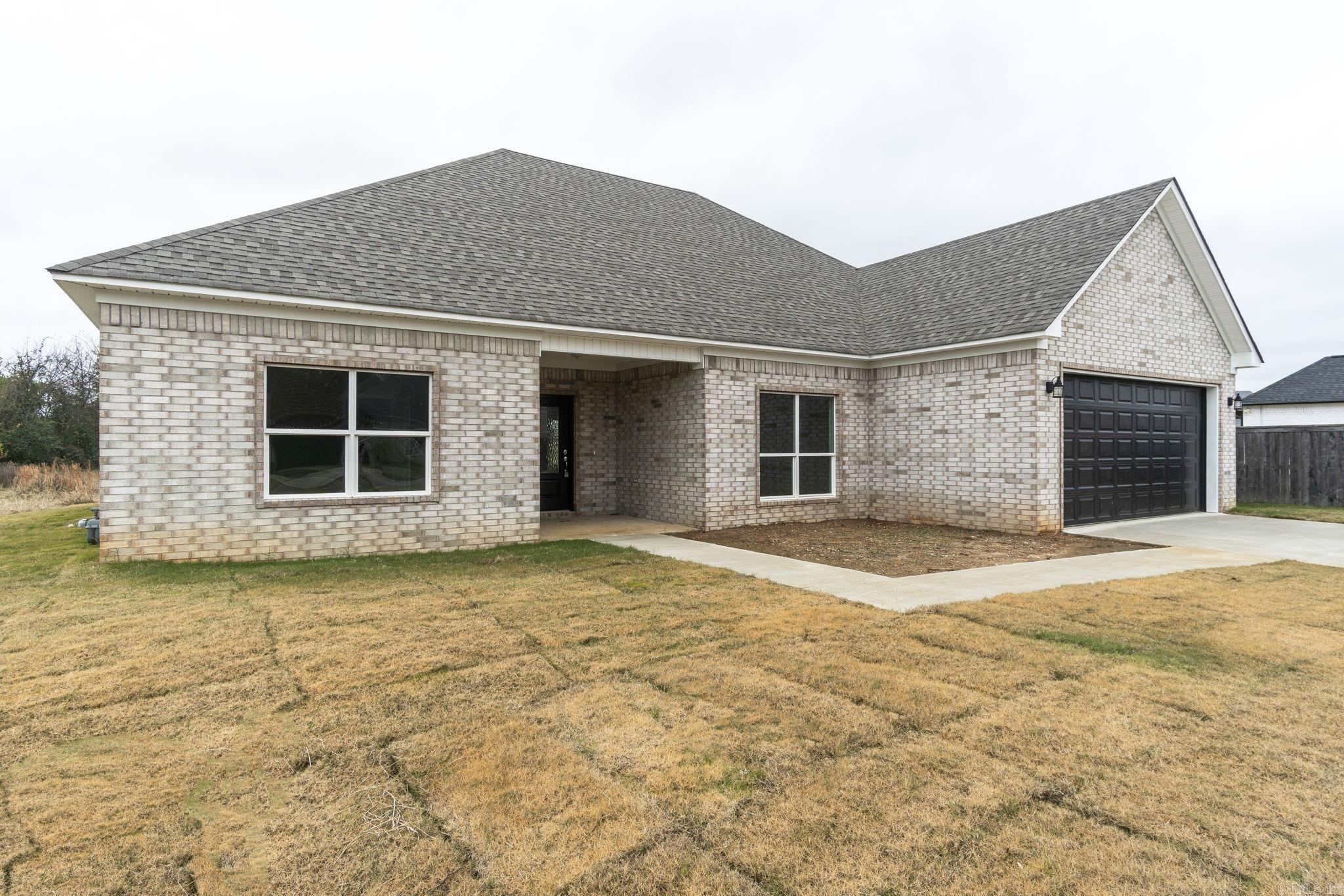 18  River Cliff  Mayflower, AR