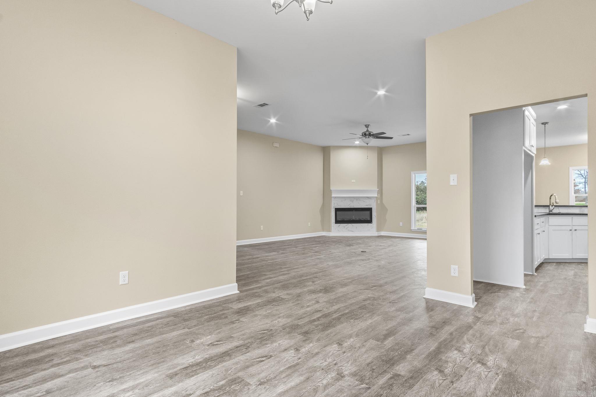 18  River Cliff  Mayflower, AR
