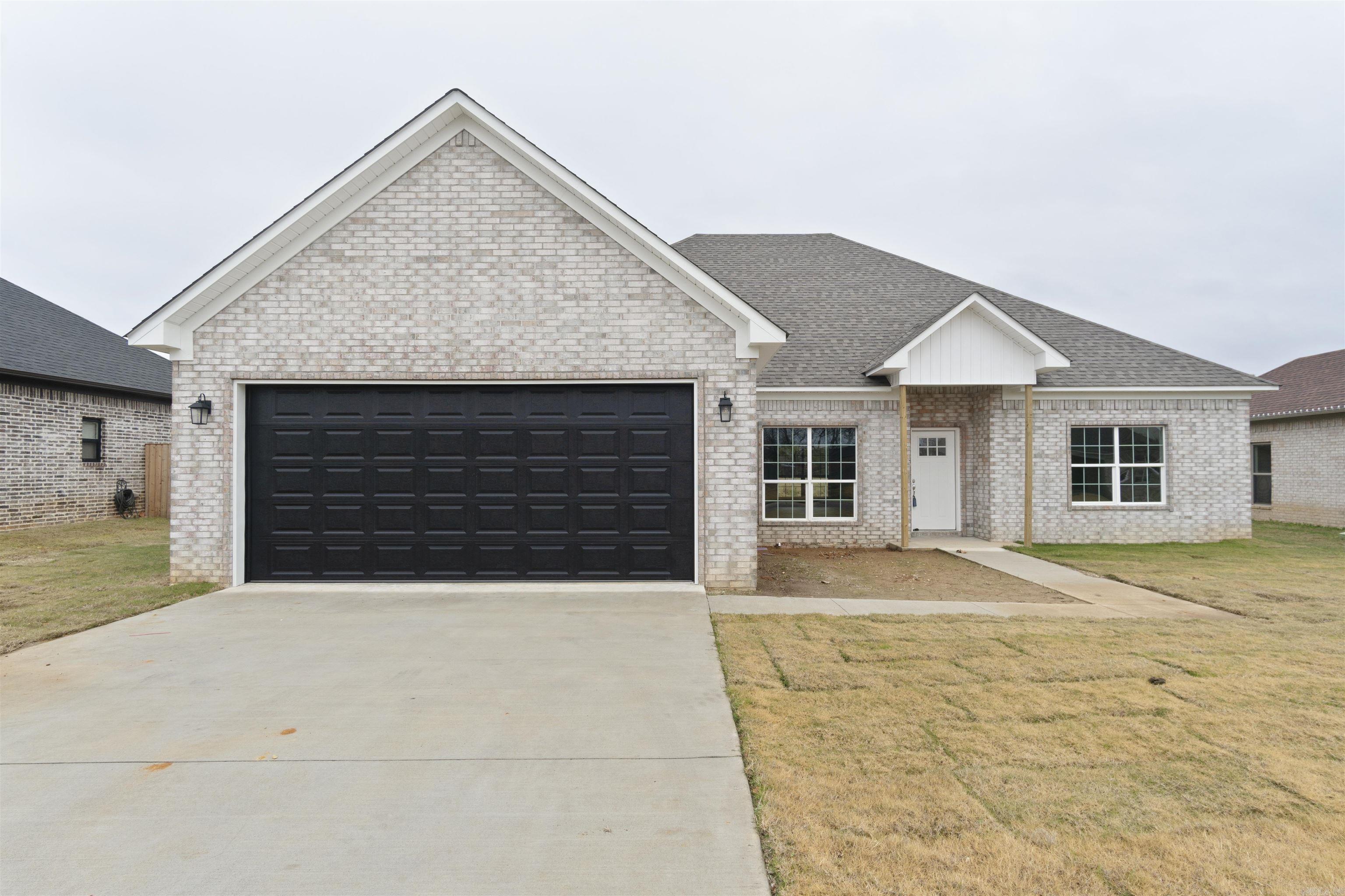 11 River Cliff Drive Mayflower, AR 72106