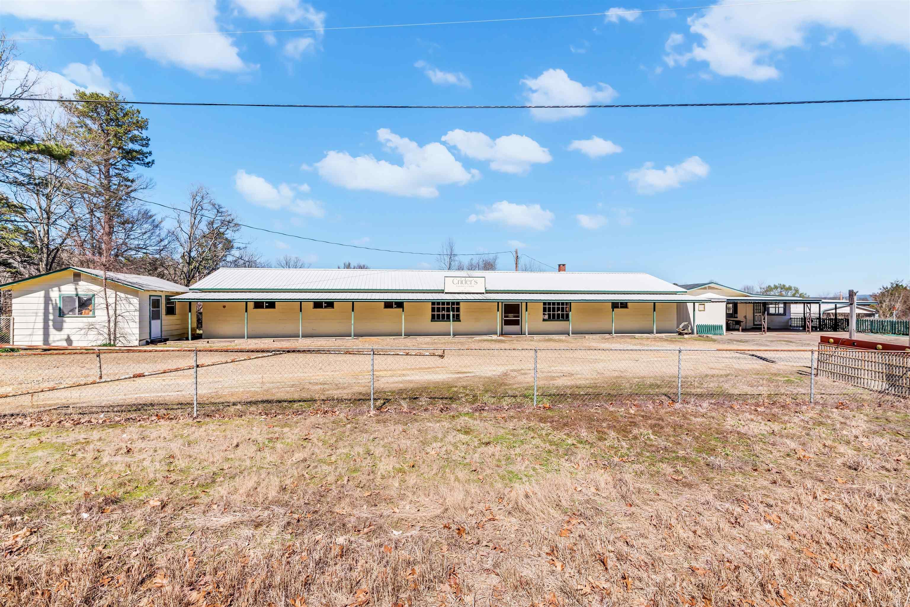 2915  Hwy 88 E  Mena, AR