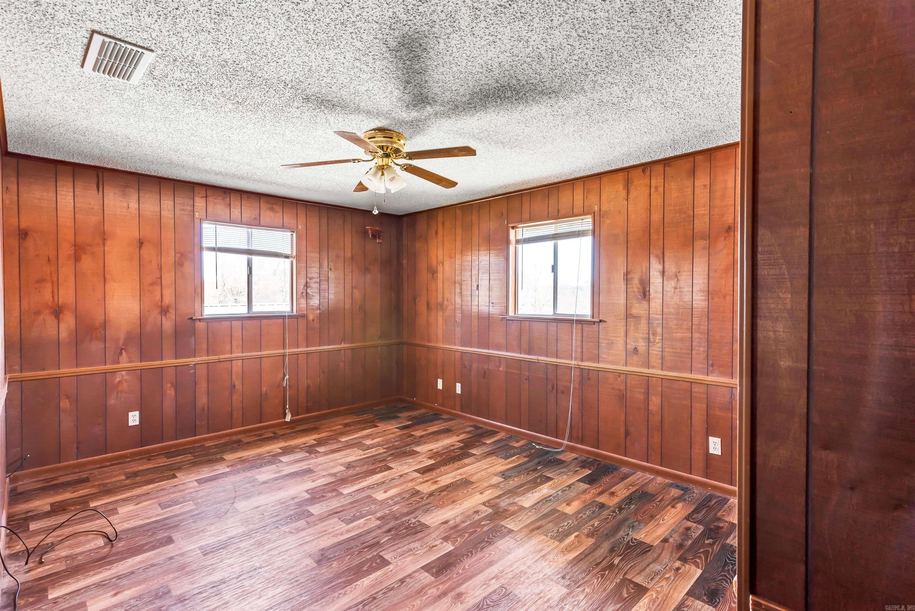 2915  Hwy 88 E  Mena, AR