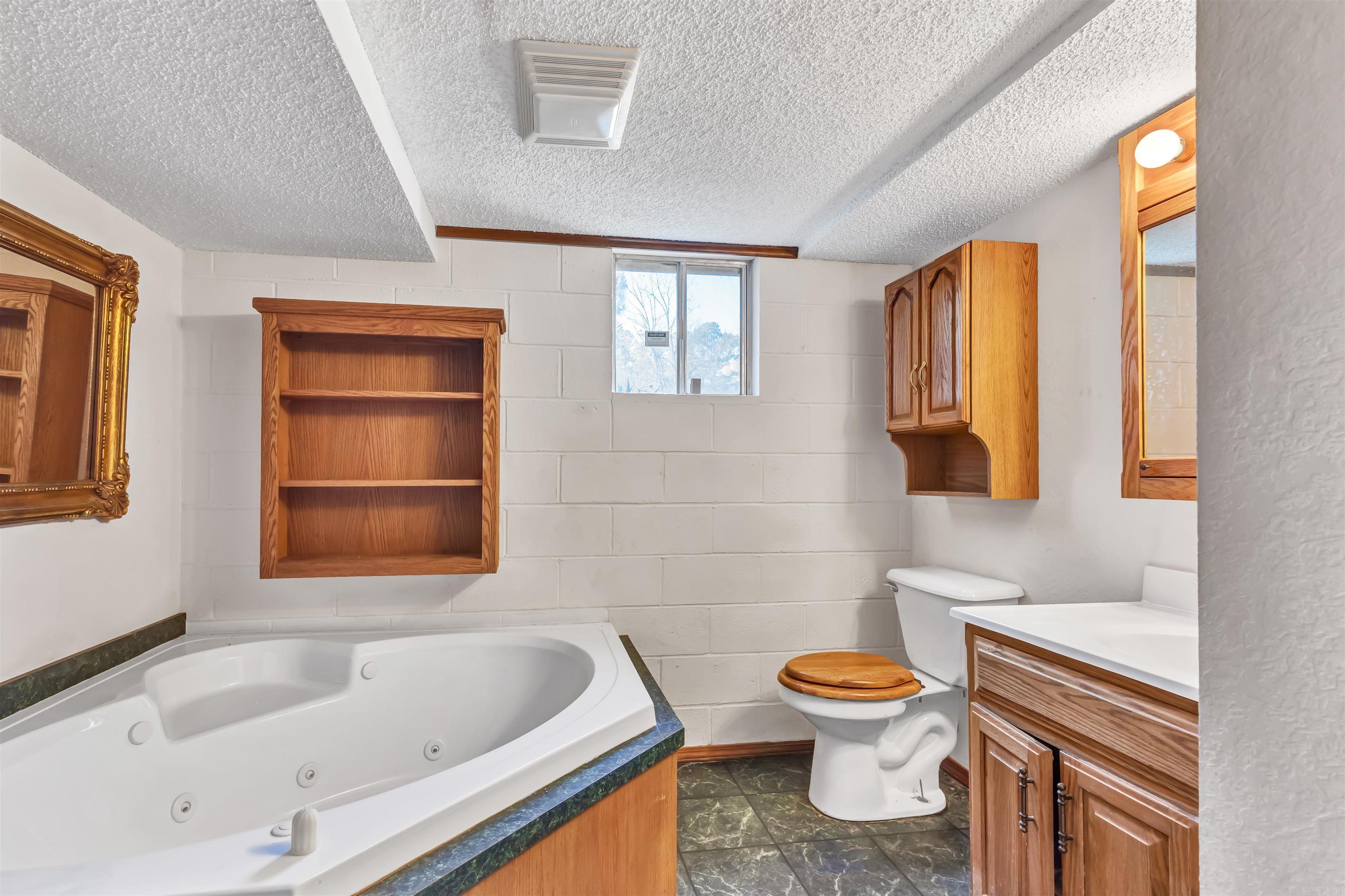 2915  Hwy 88 E  Mena, AR