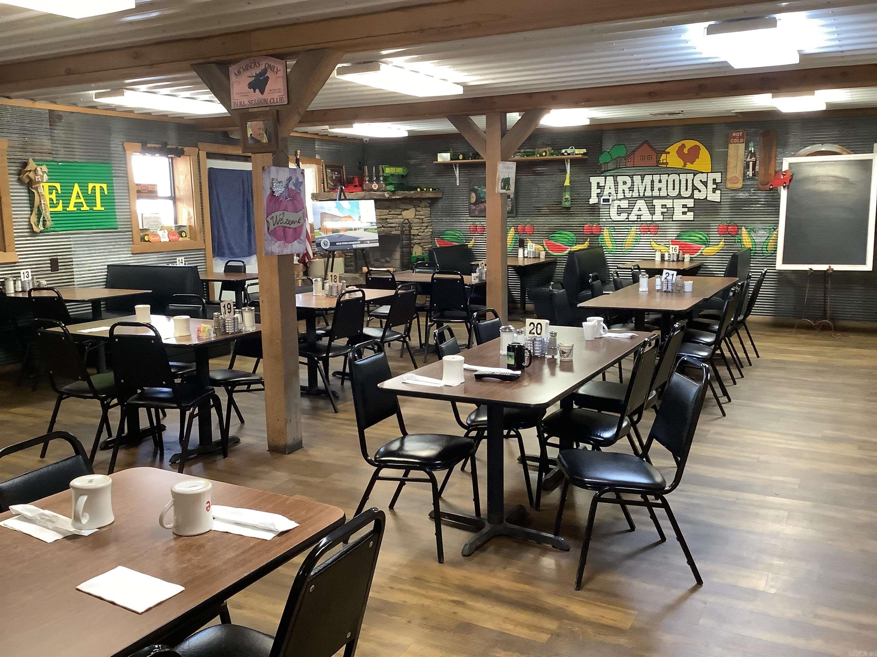 133 N Highway 167  Bald Knob, AR