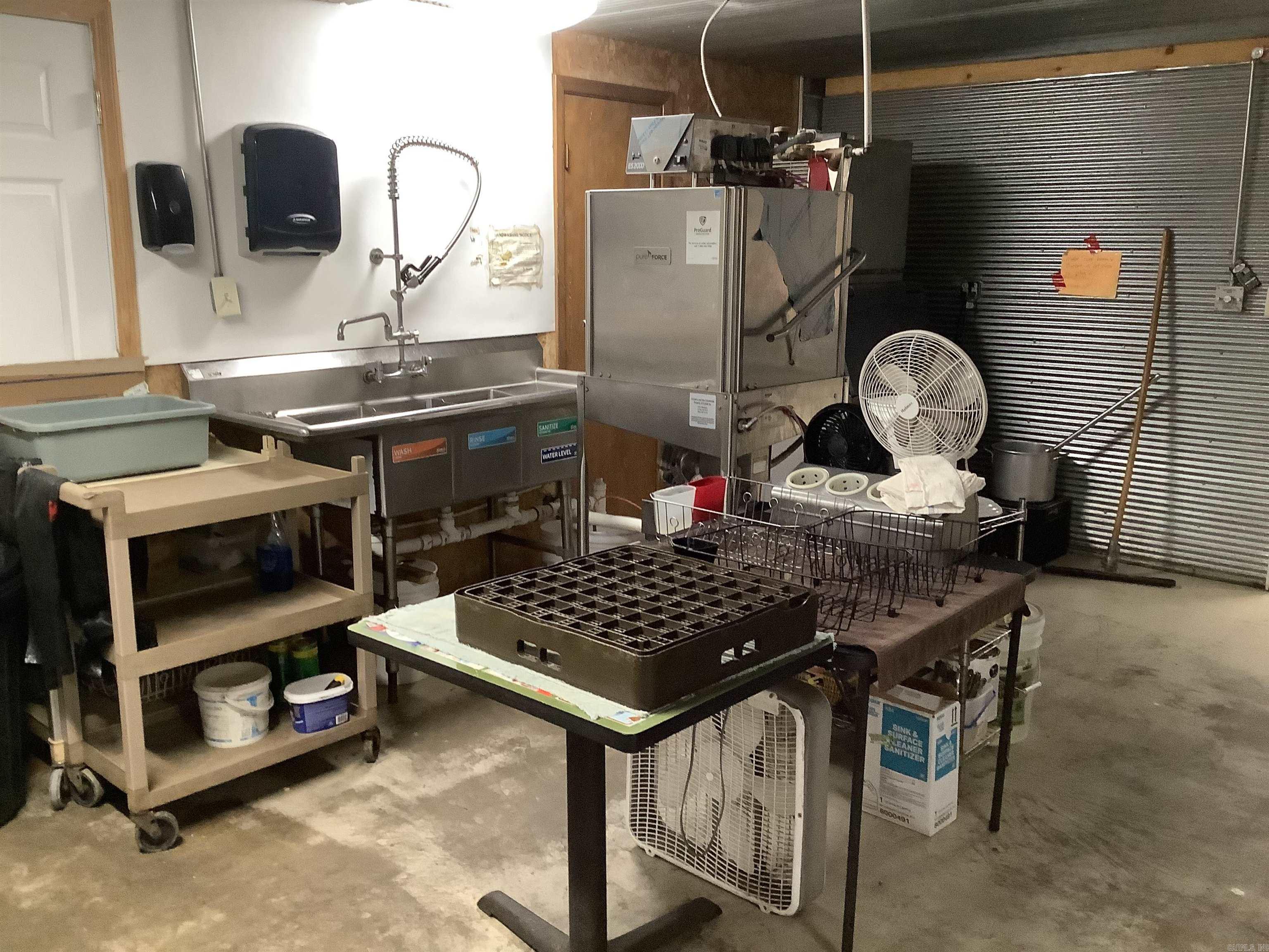 133 N Highway 167  Bald Knob, AR
