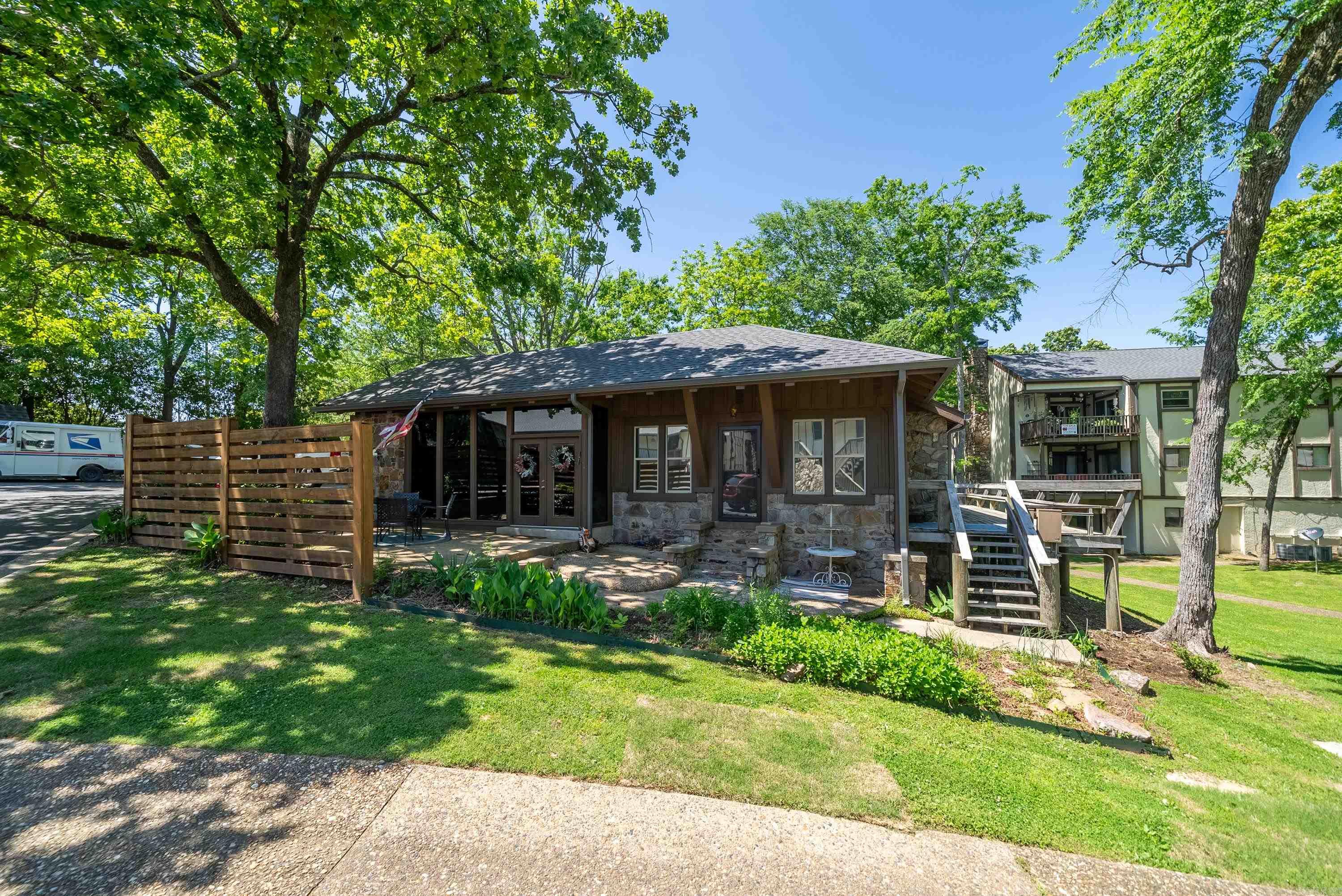 1139  Twin Points  Hot Springs, AR