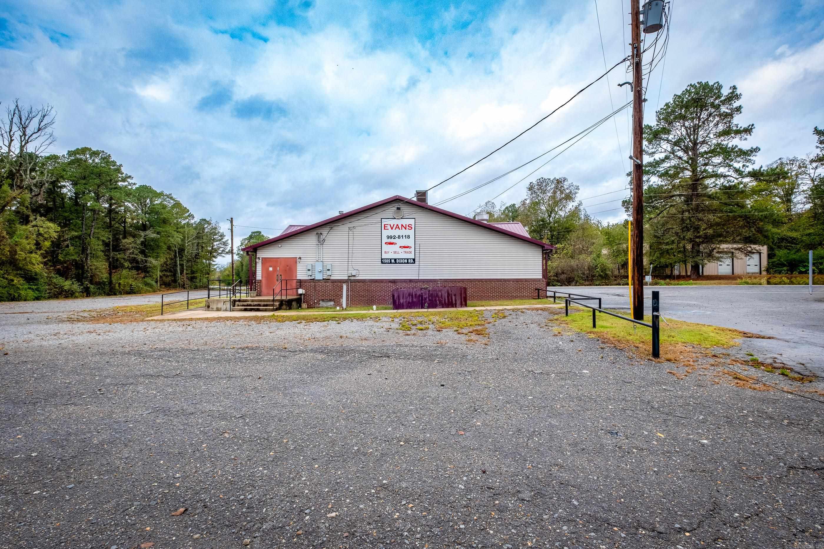 1505 W Dixon  Little Rock, AR