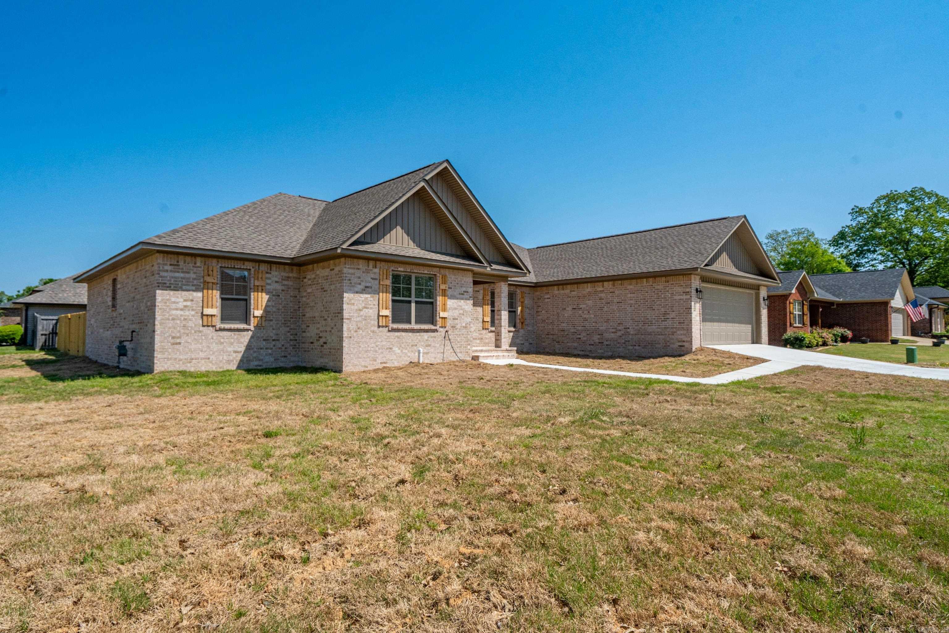 103  Wolfrun  Hot Springs, AR
