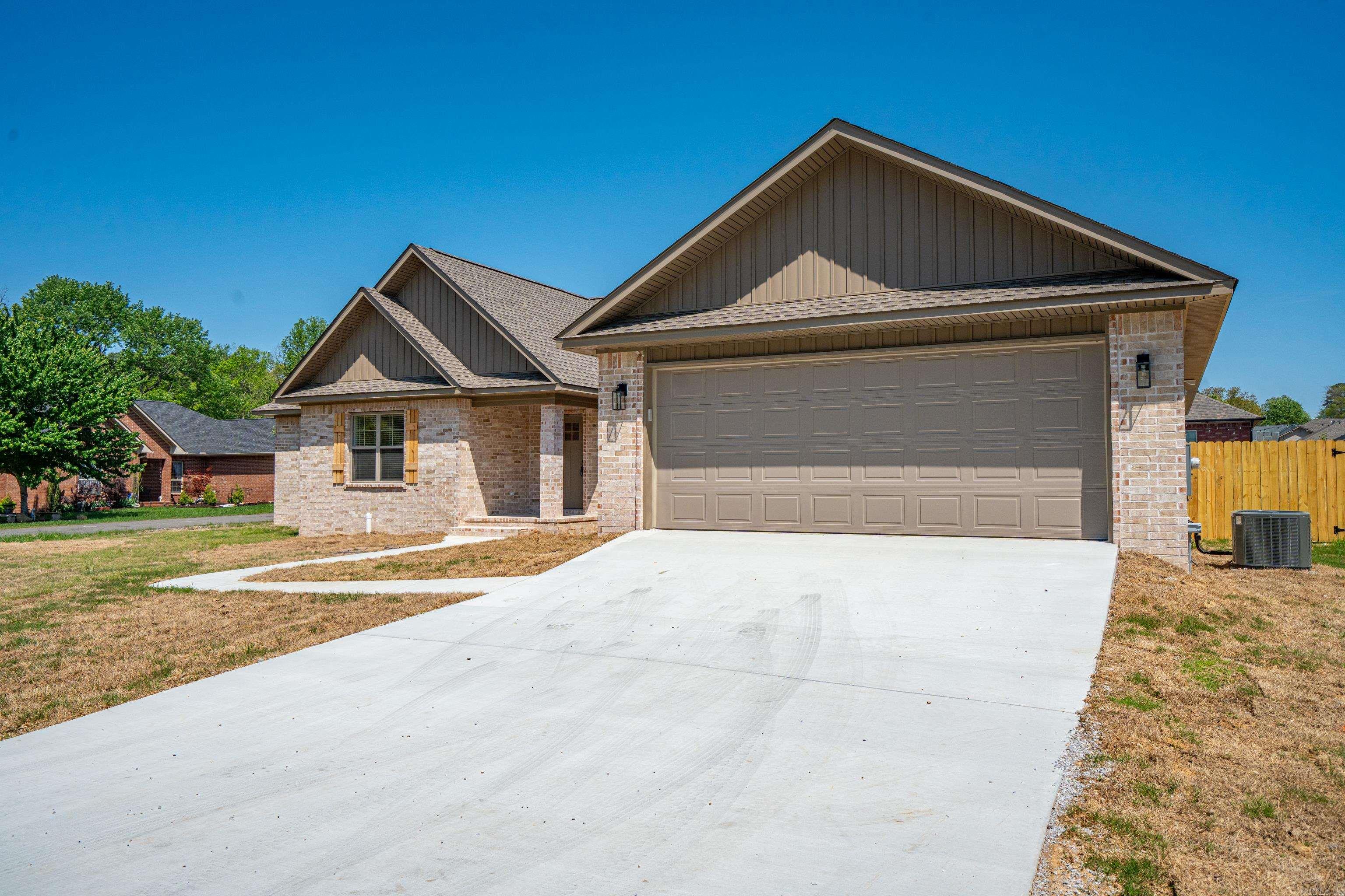 103  Wolfrun  Hot Springs, AR