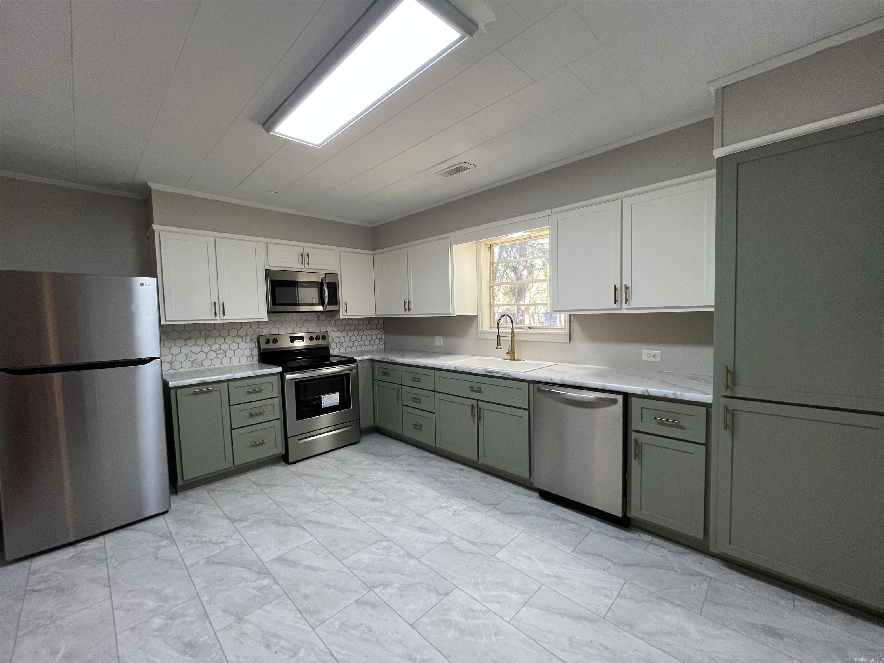 617 S Clayton  Rector, AR