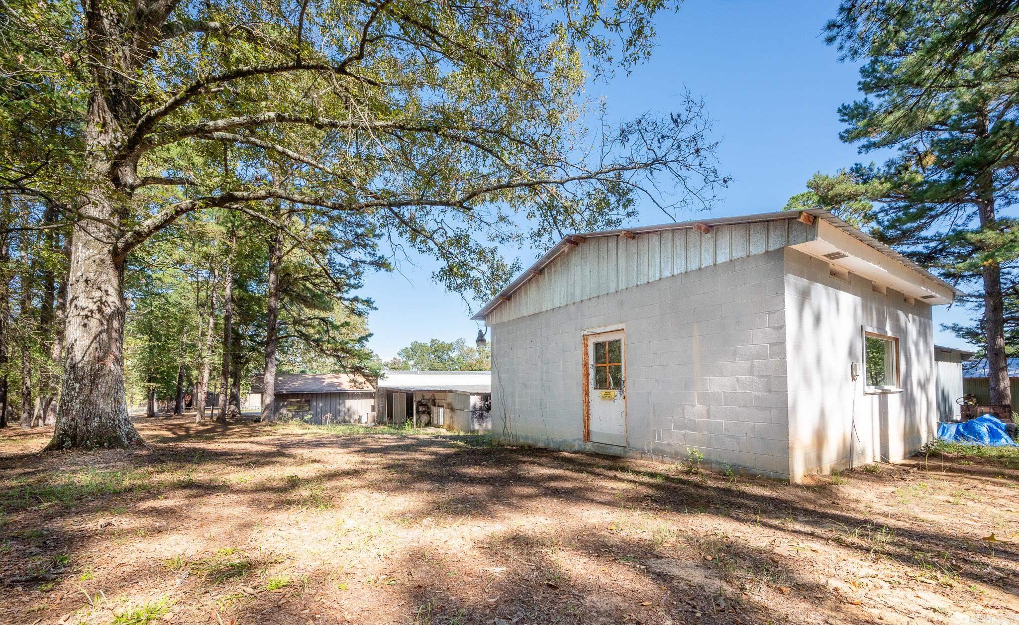 106  Elk Drive  Mena, AR