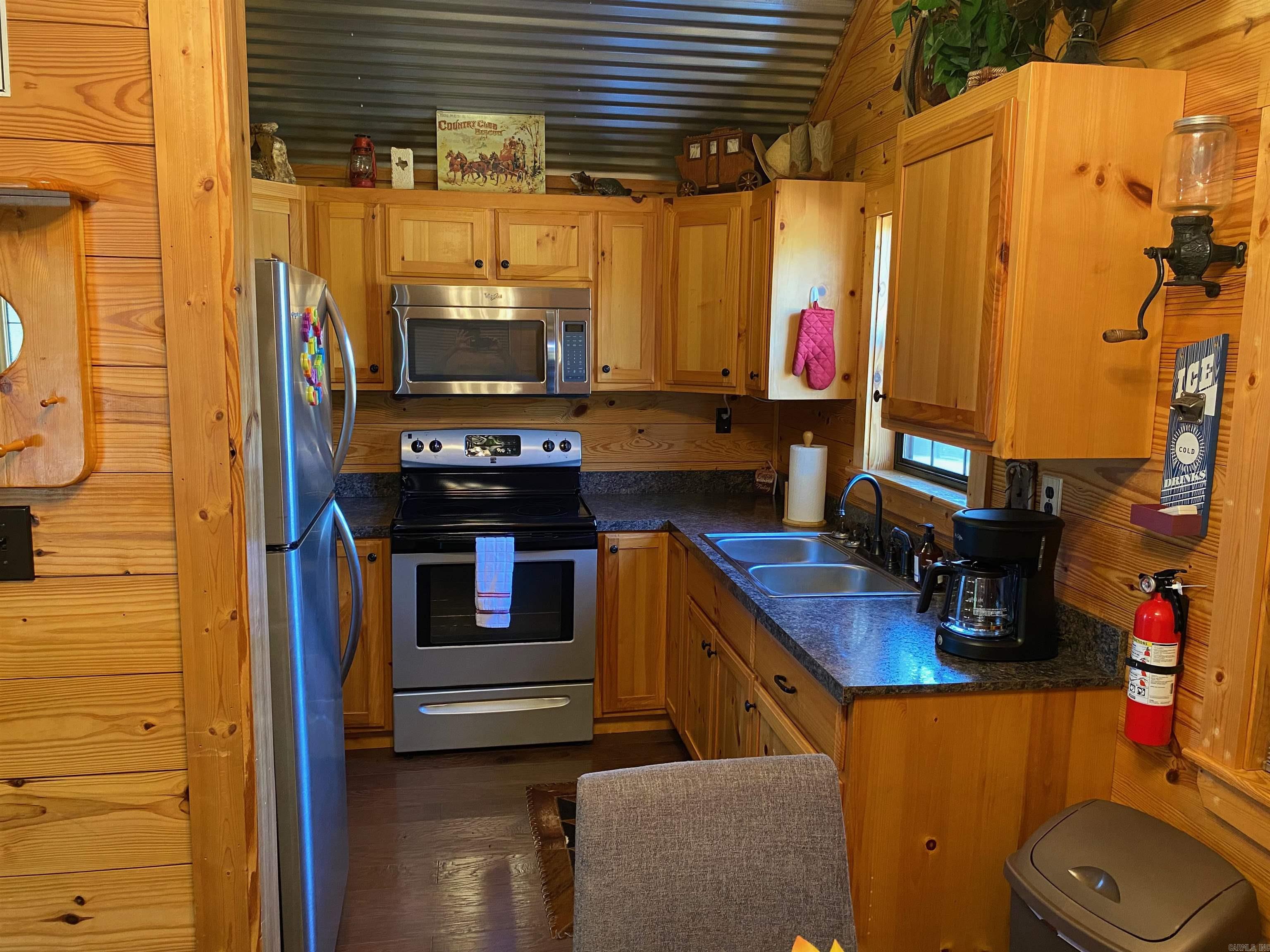 1065 Polk Rd 67 Mena, AR 71953-9998