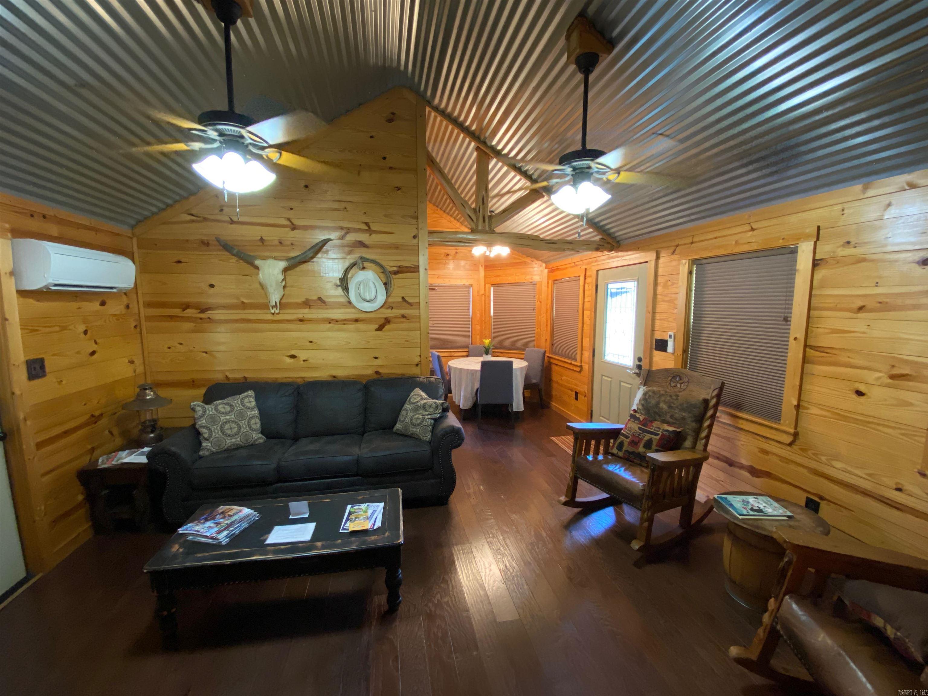 1065 Polk Rd 67 Mena, AR 71953-9998