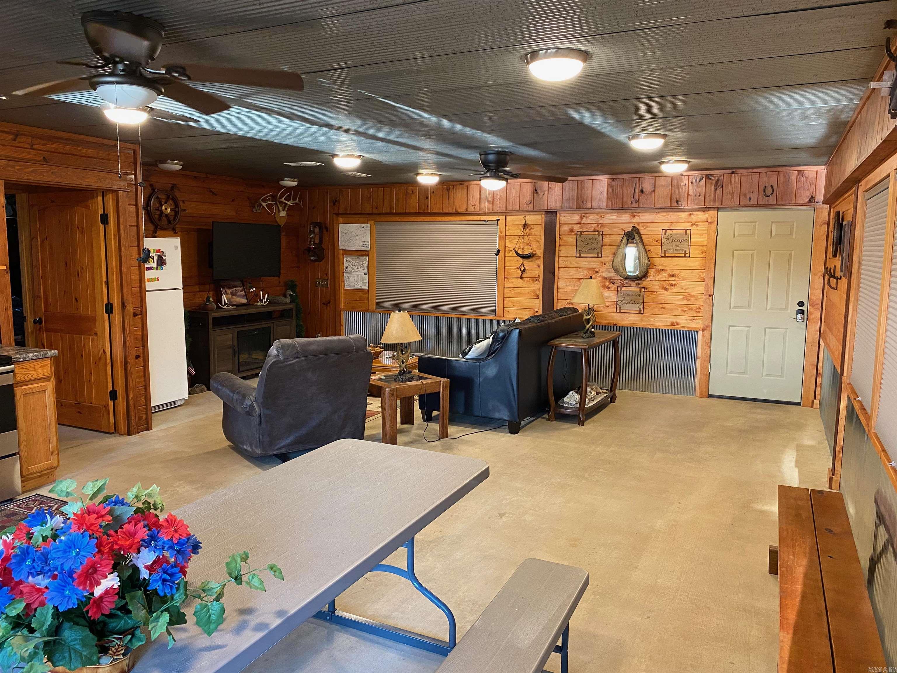1065 Polk Rd 67 Mena, AR 71953-9998