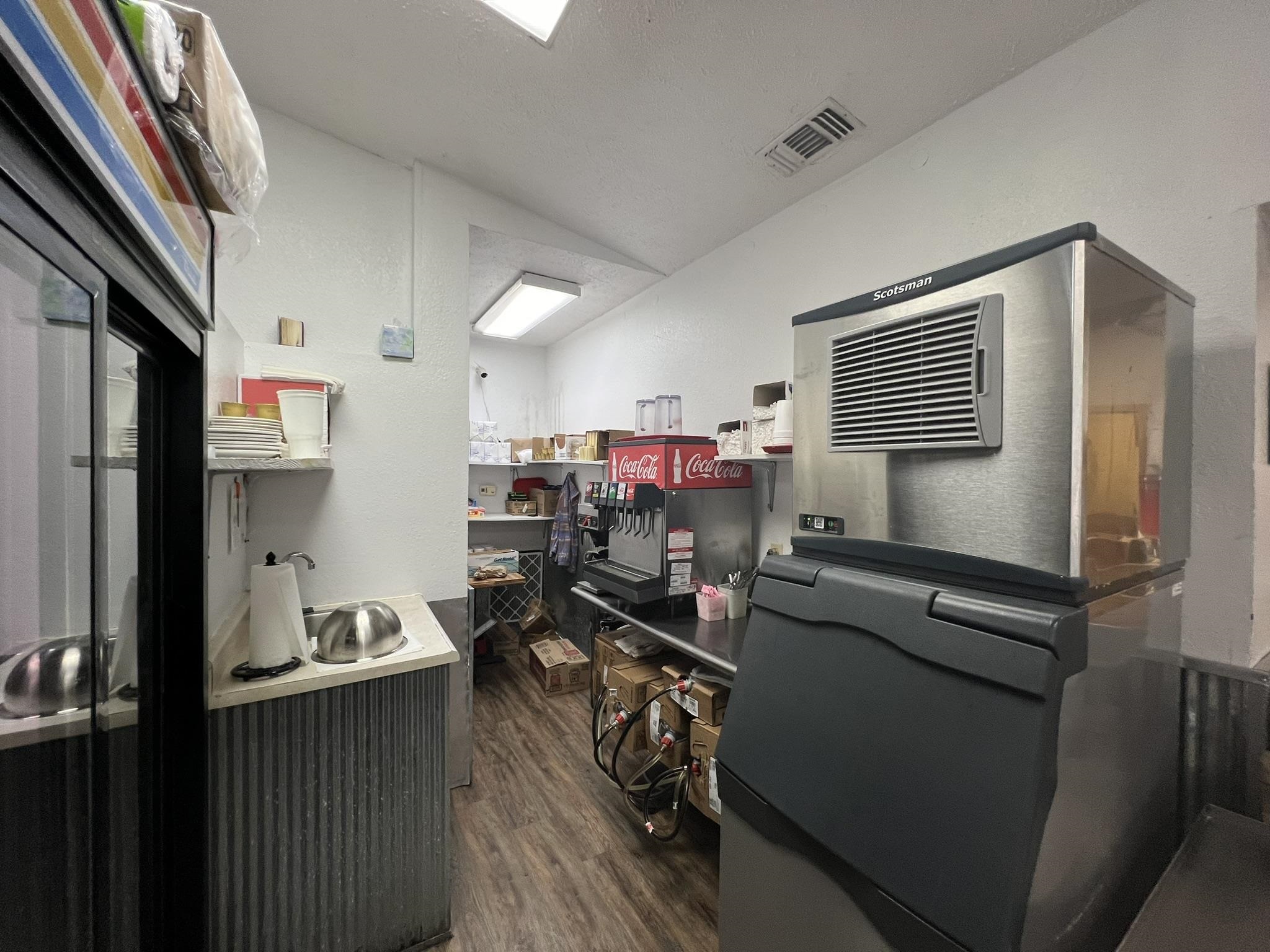 225  Main  Mammoth Spring, AR