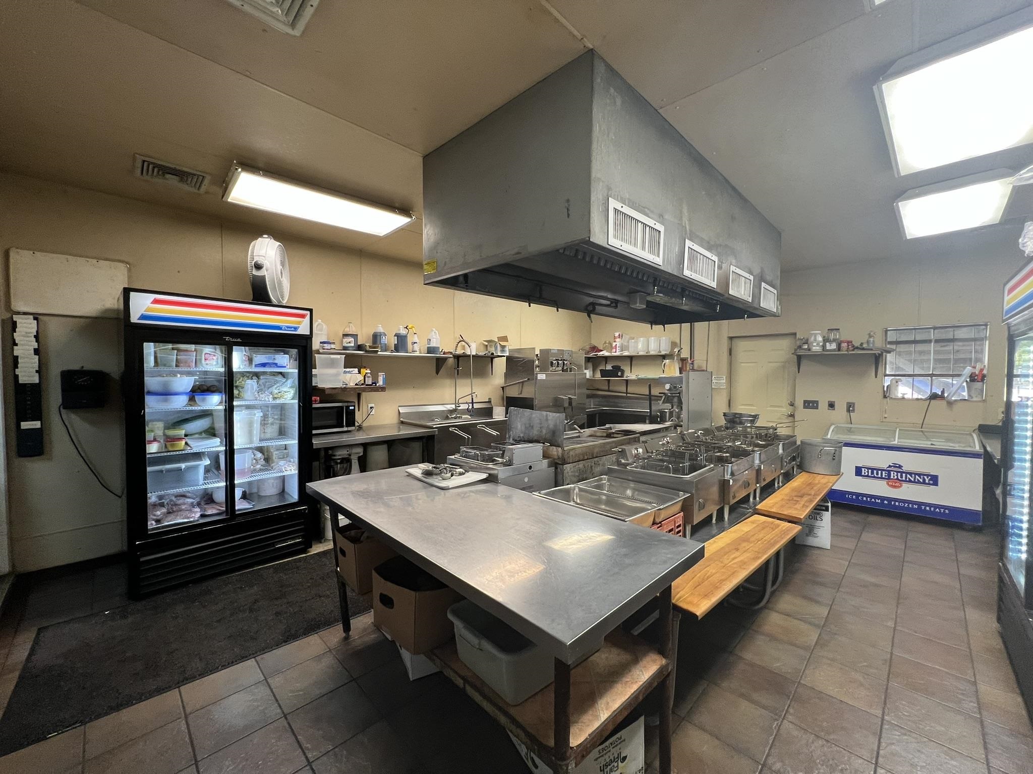 225  Main  Mammoth Spring, AR