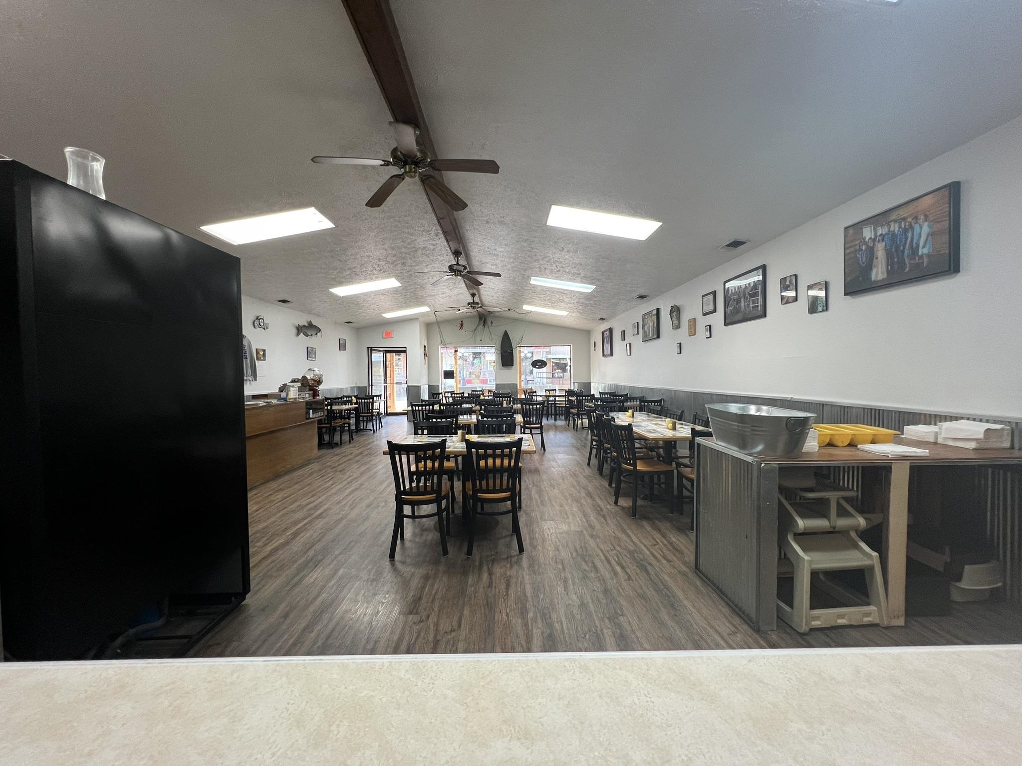 225  Main  Mammoth Spring, AR