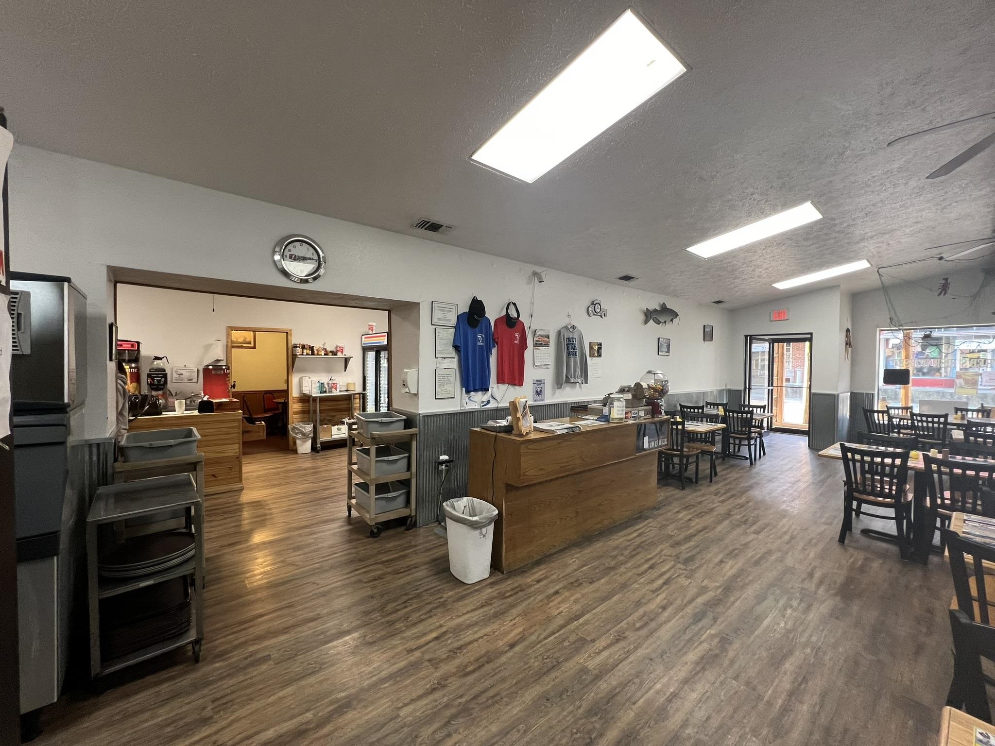 225  Main  Mammoth Spring, AR