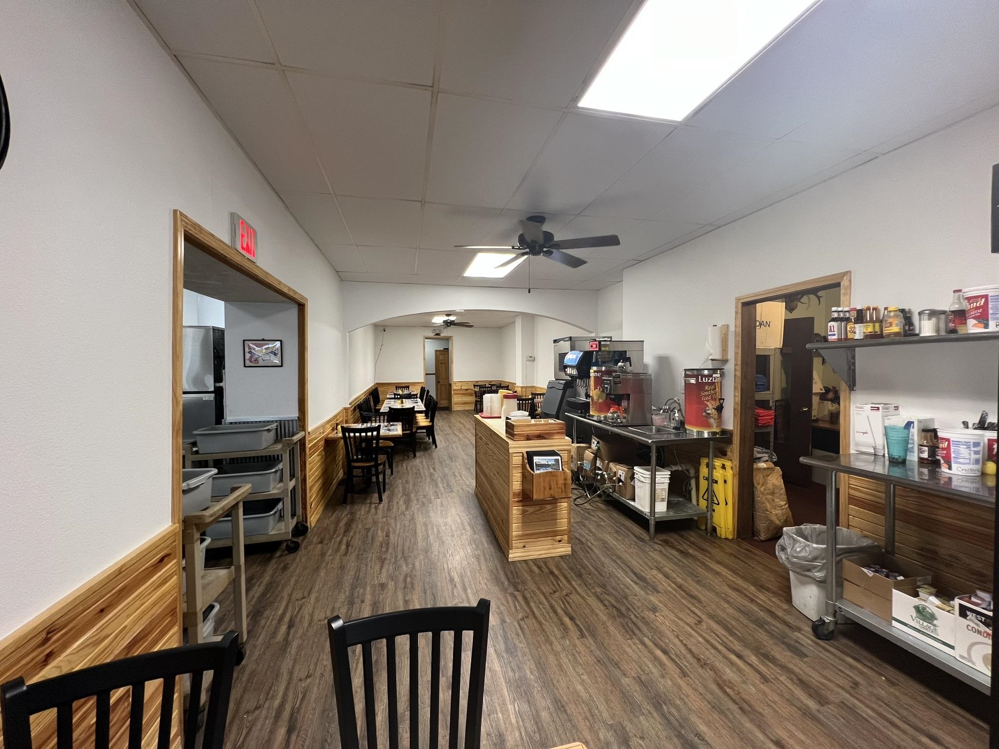225  Main  Mammoth Spring, AR