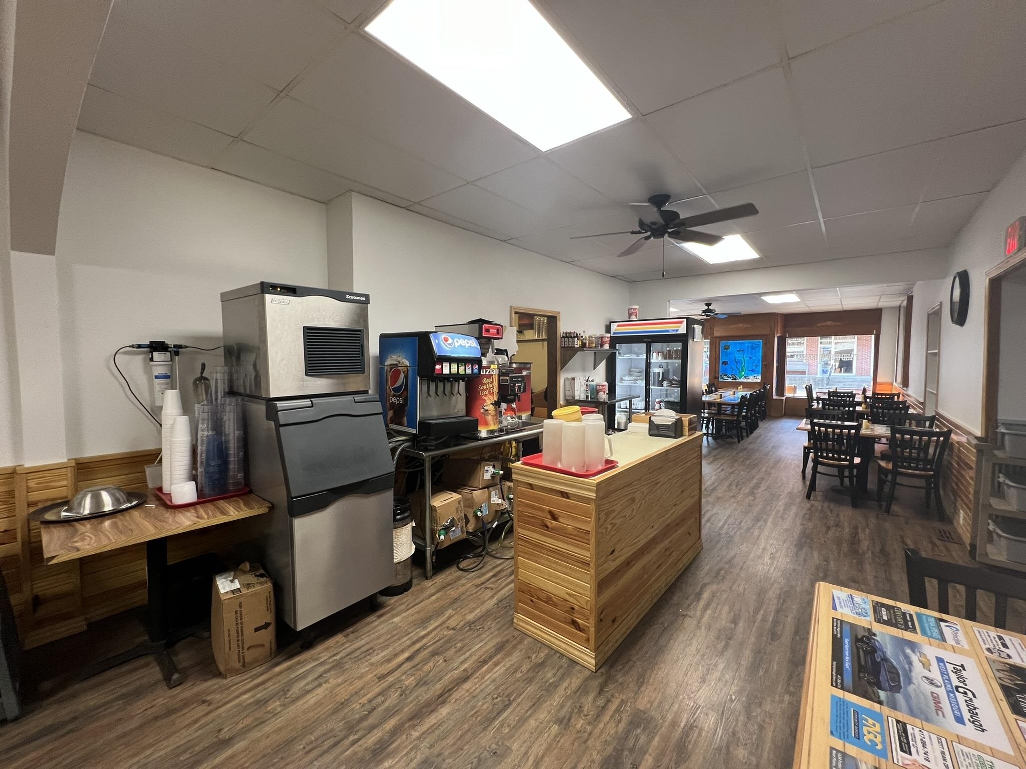 225  Main  Mammoth Spring, AR