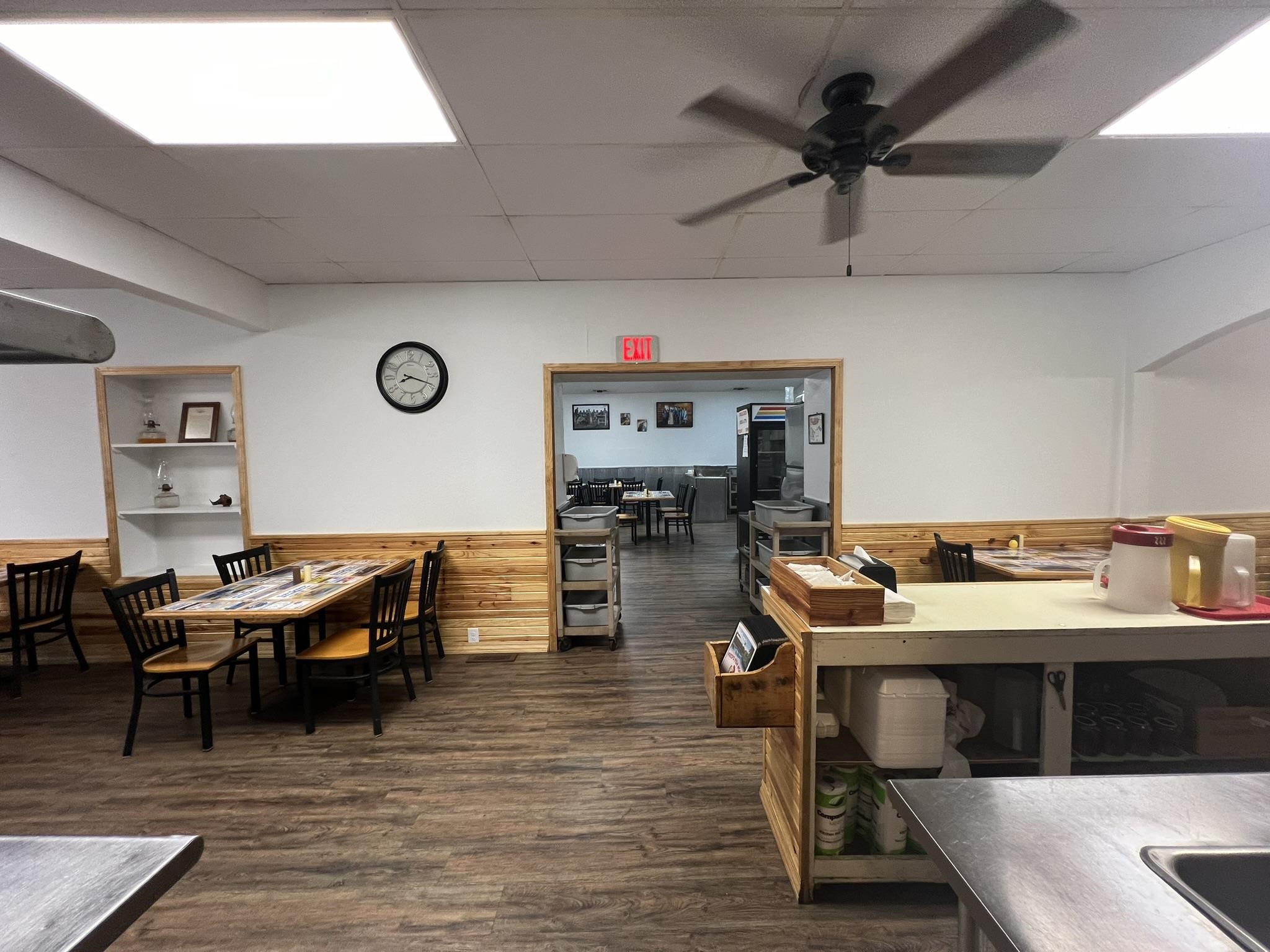 225  Main  Mammoth Spring, AR