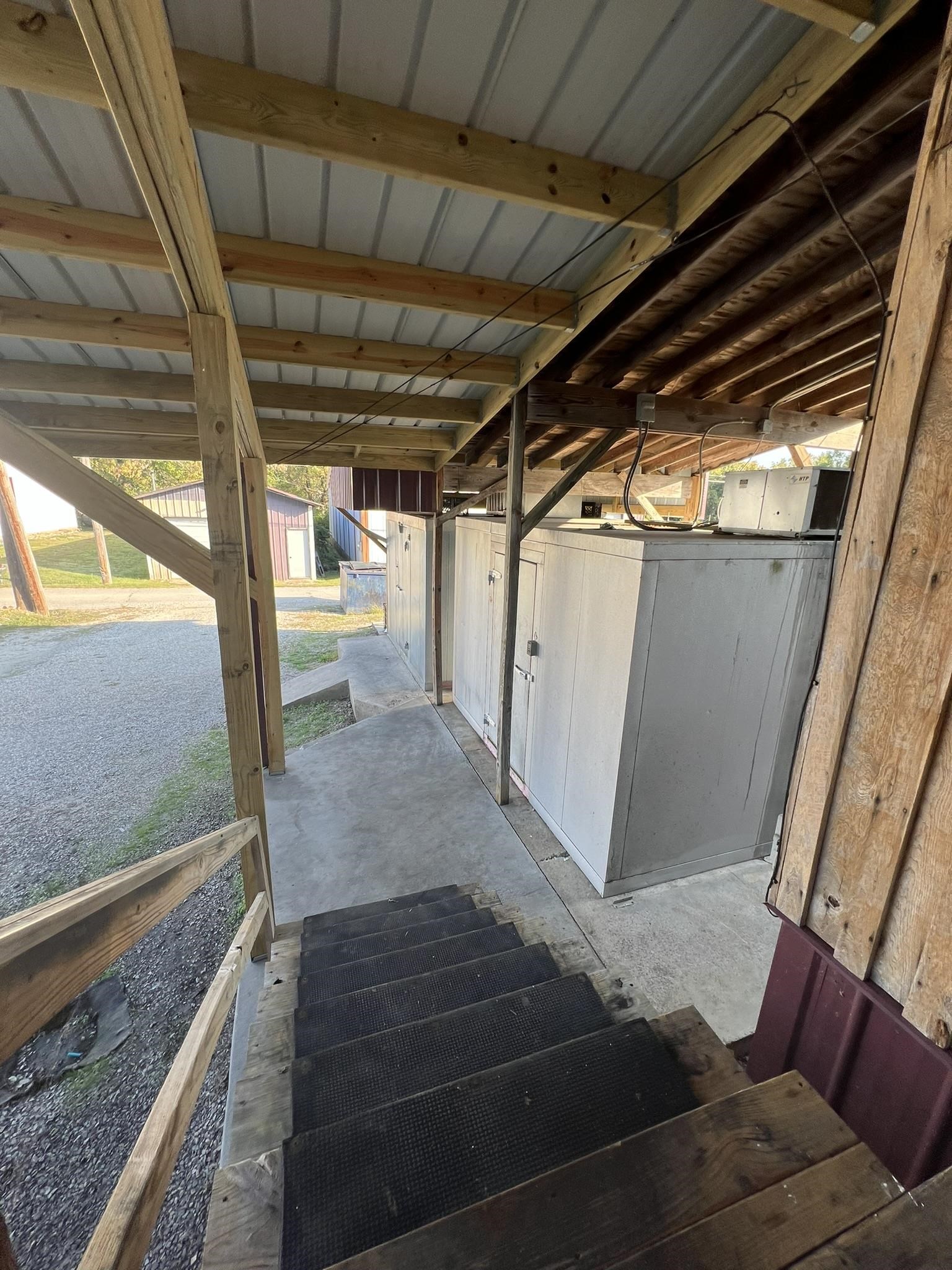 225  Main  Mammoth Spring, AR