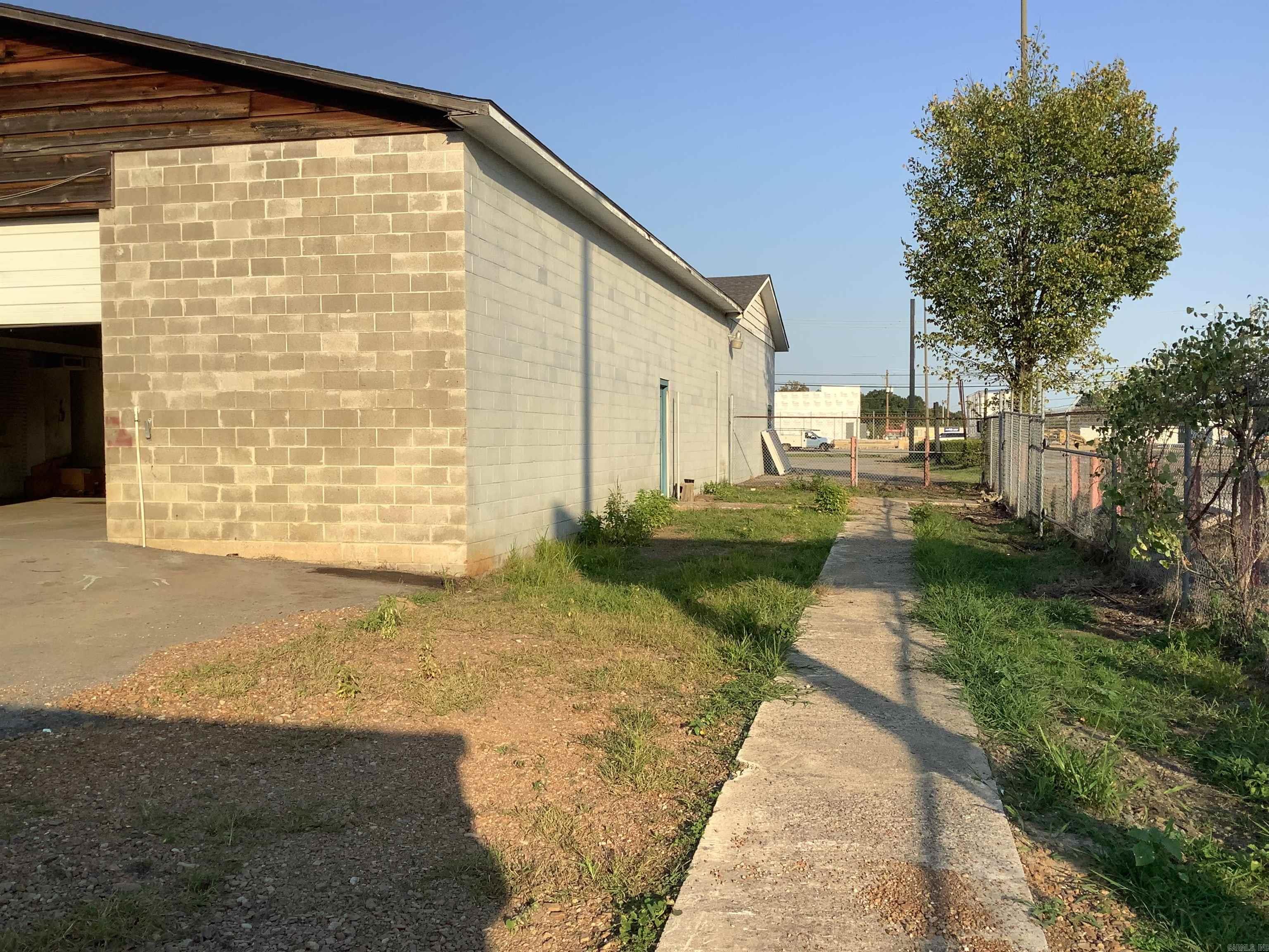 125  HWY 167 N  Bald Knob, AR
