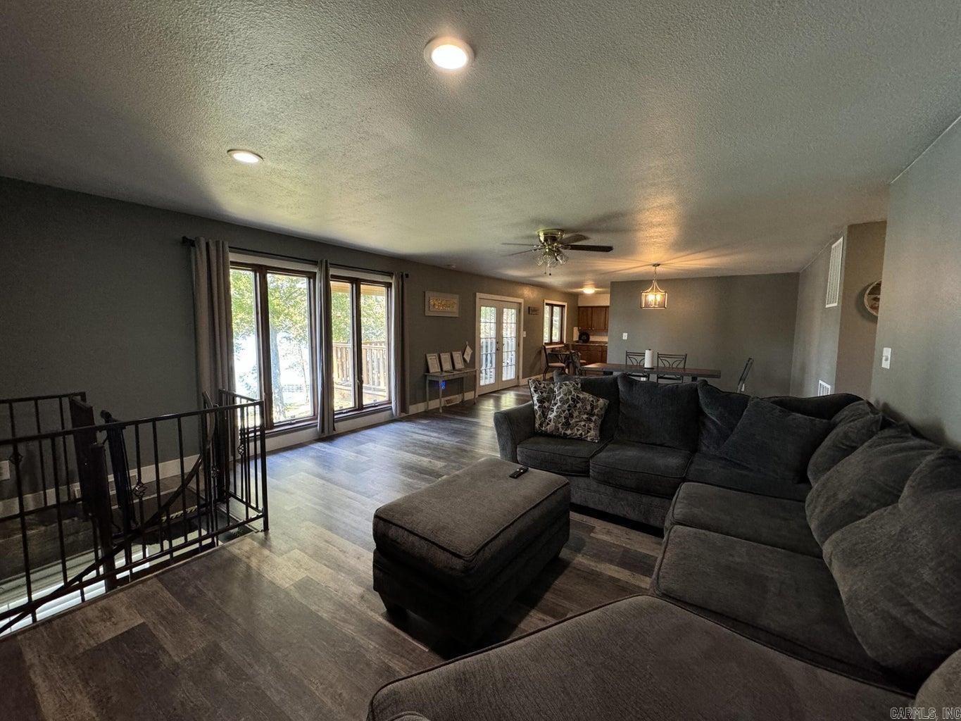 1211 S Edgewater  Horseshoe Bend, AR