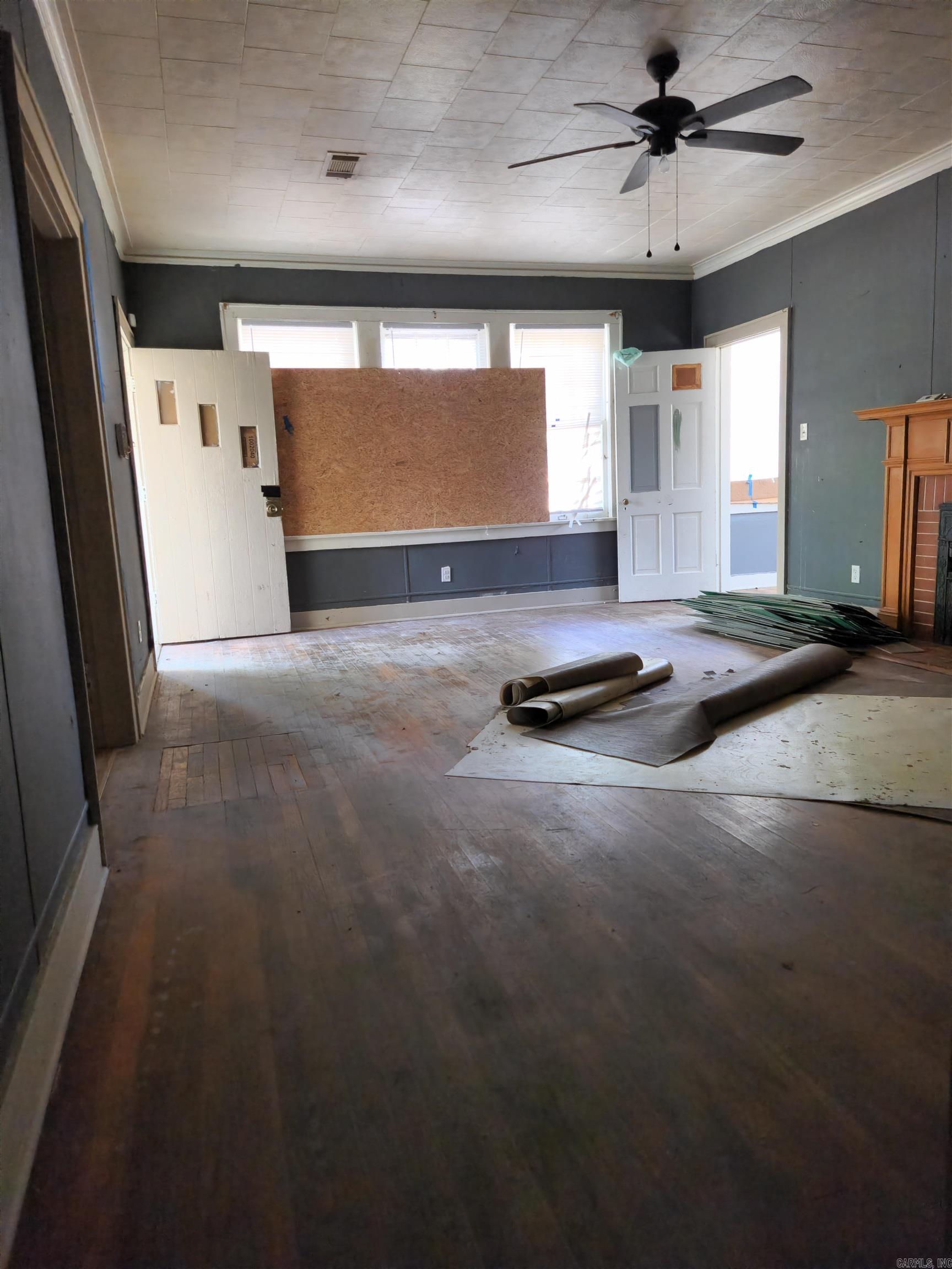 210 W 18TH Avenue Pine Bluff, AR 71603