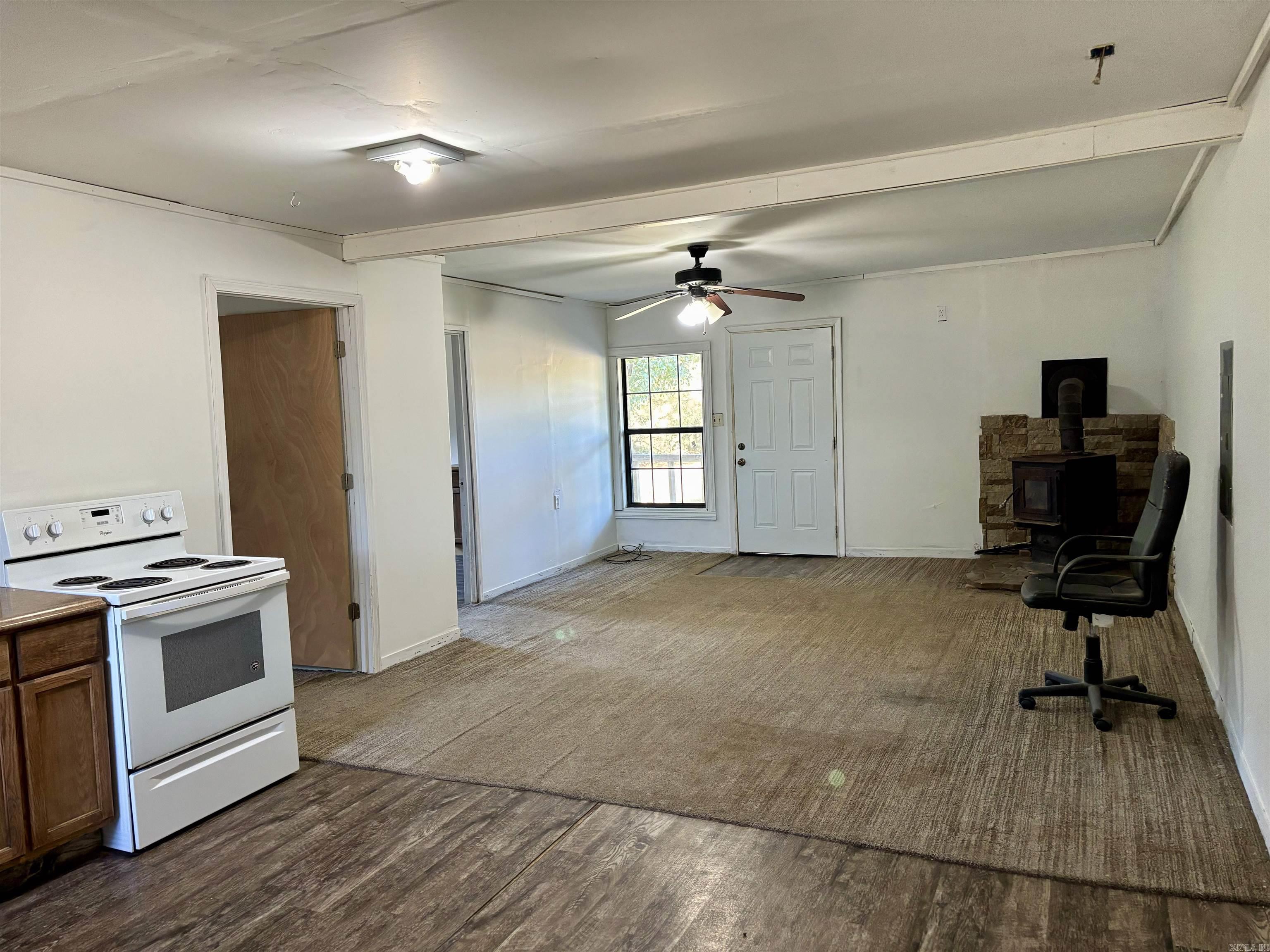 219  Reames  Romance, AR
