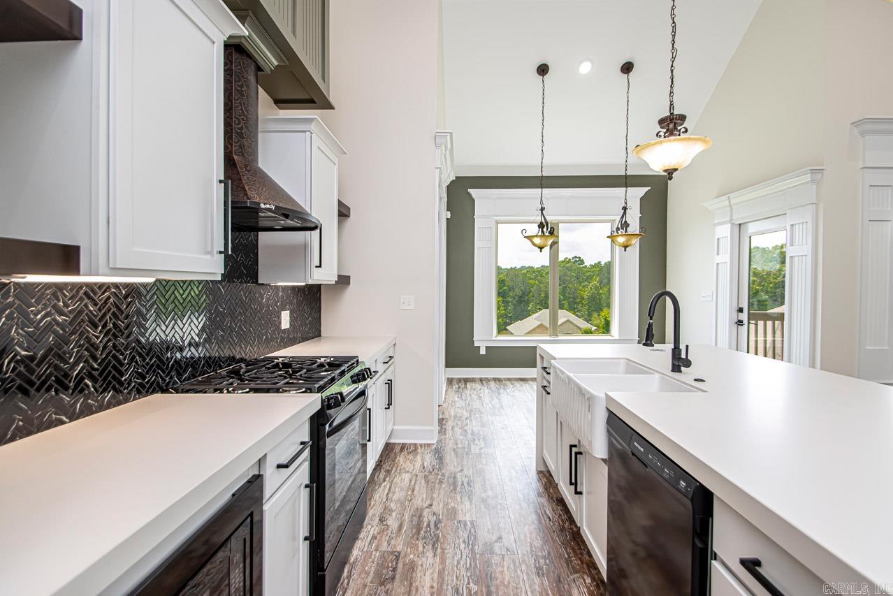 8101  Kanis Oaks Dr  Little Rock, AR