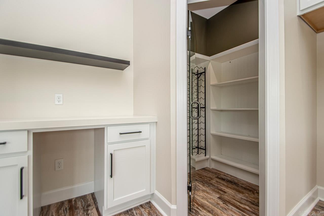 8101  Kanis Oaks Dr  Little Rock, AR
