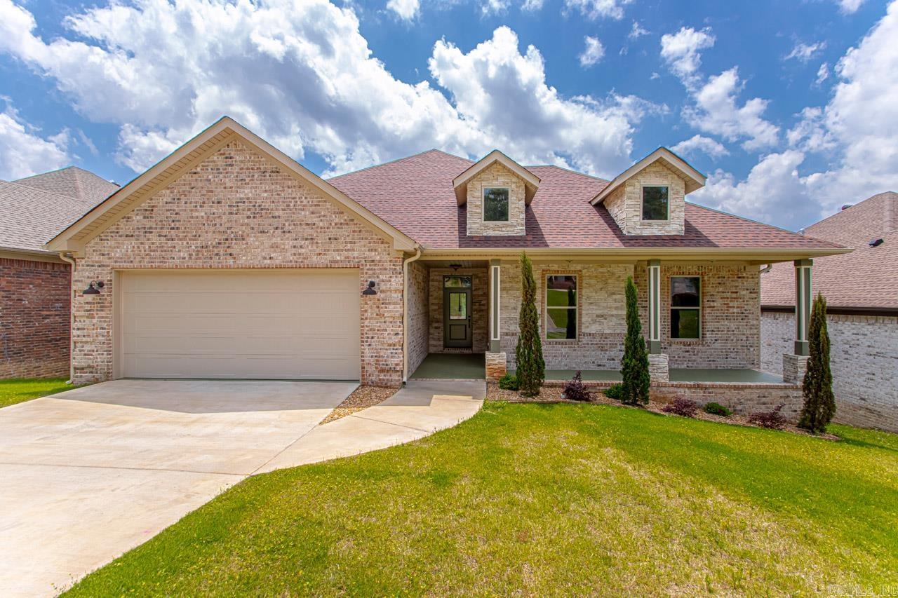 8101  Kanis Oaks Dr  Little Rock, AR