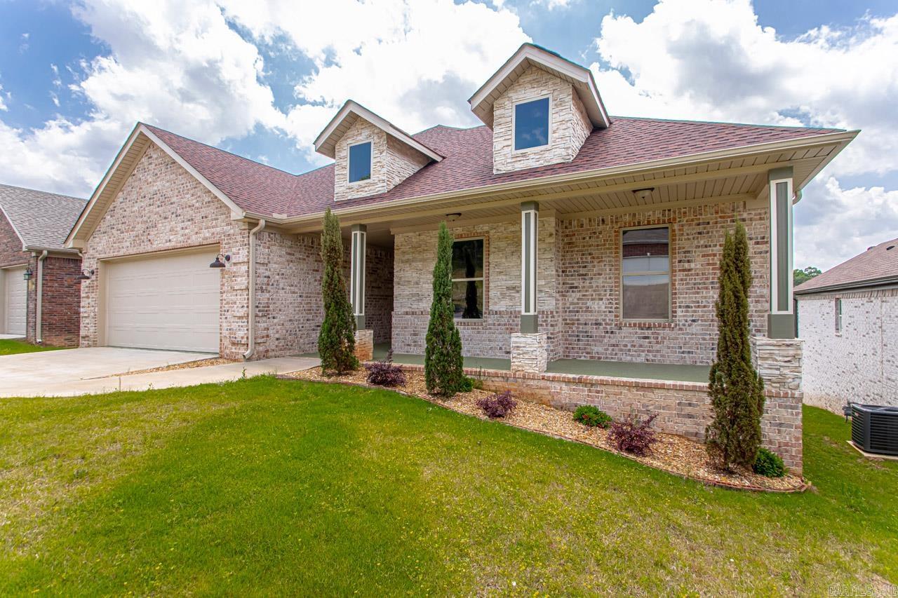 8101  Kanis Oaks Dr  Little Rock, AR