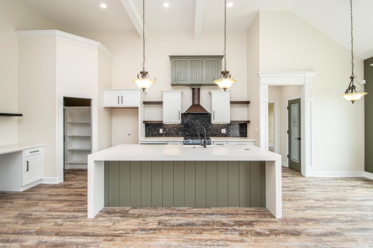 8101  Kanis Oaks Dr  Little Rock, AR