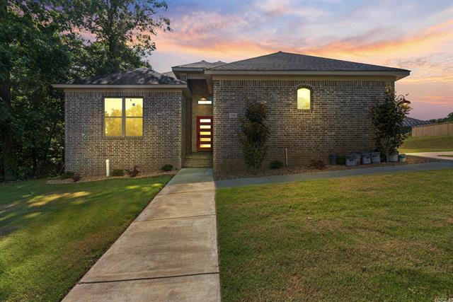 1710  Village Lake Dr  Little Rock, AR