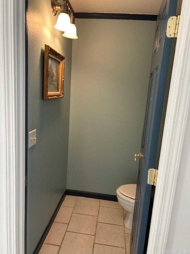 118 E Main  Mountain View, AR